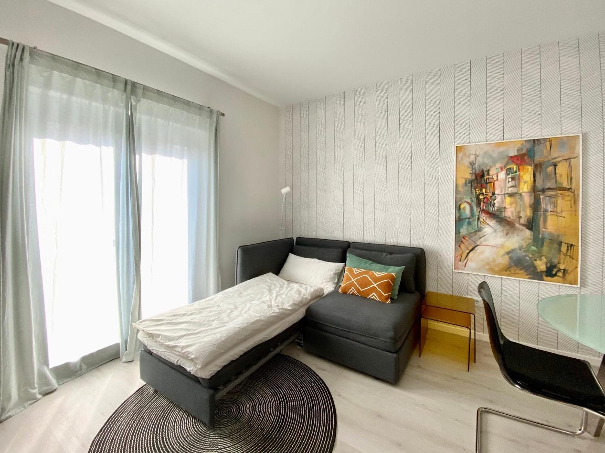 modernes Apartment, Terrasse und Garten am Lilienthalpark im Südwesten Berlins