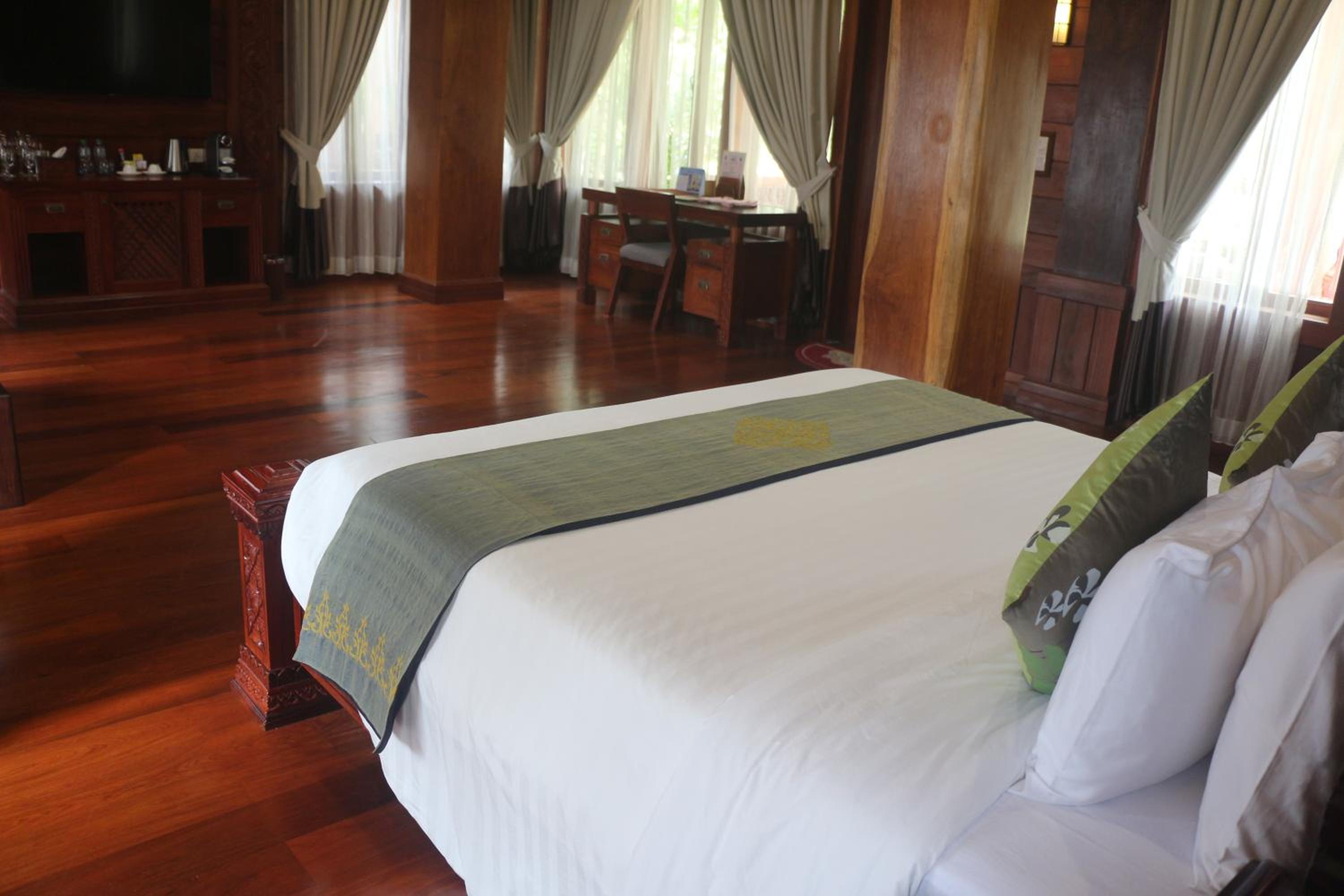 Try Palace Resort Kep