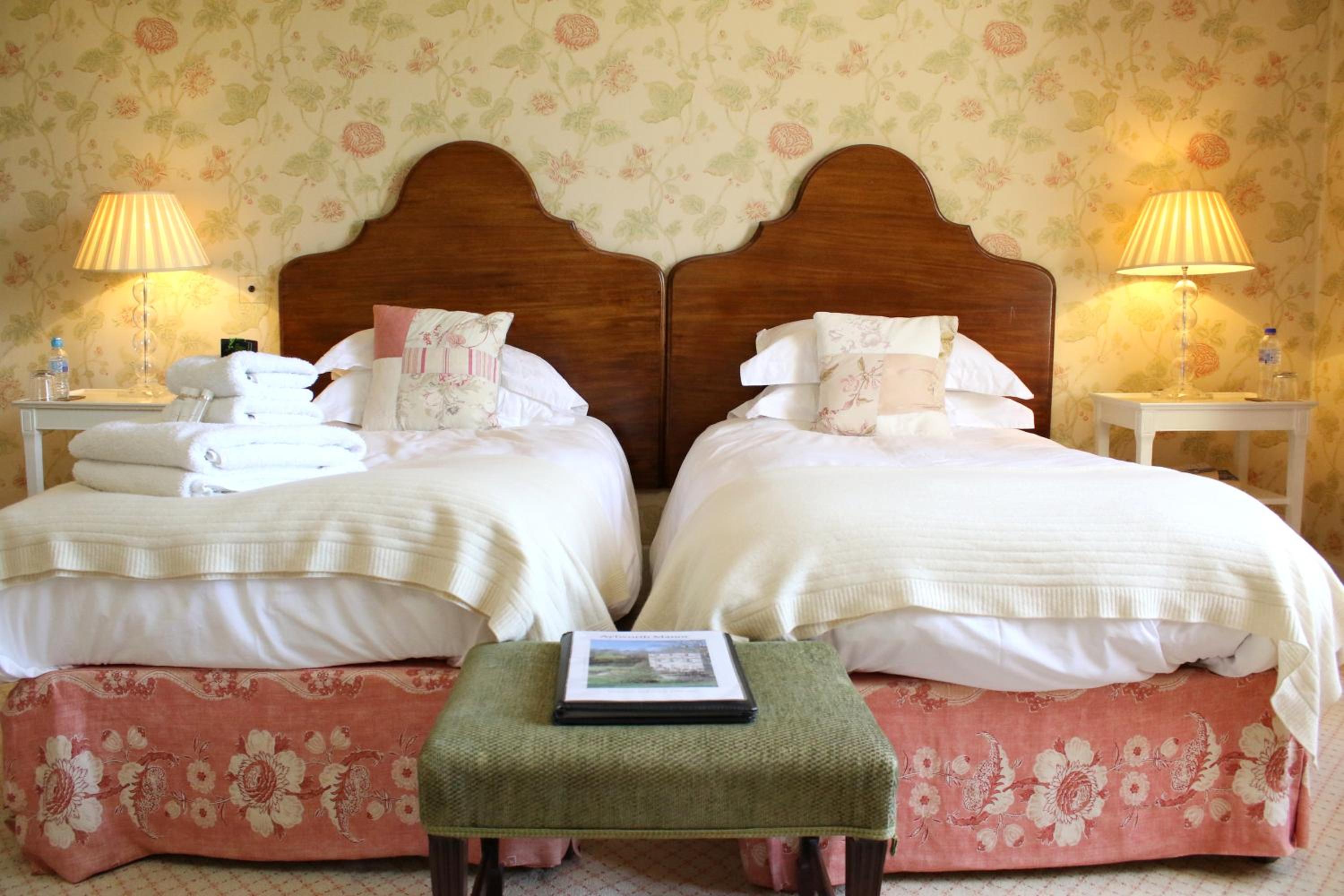 Aylworth Manor