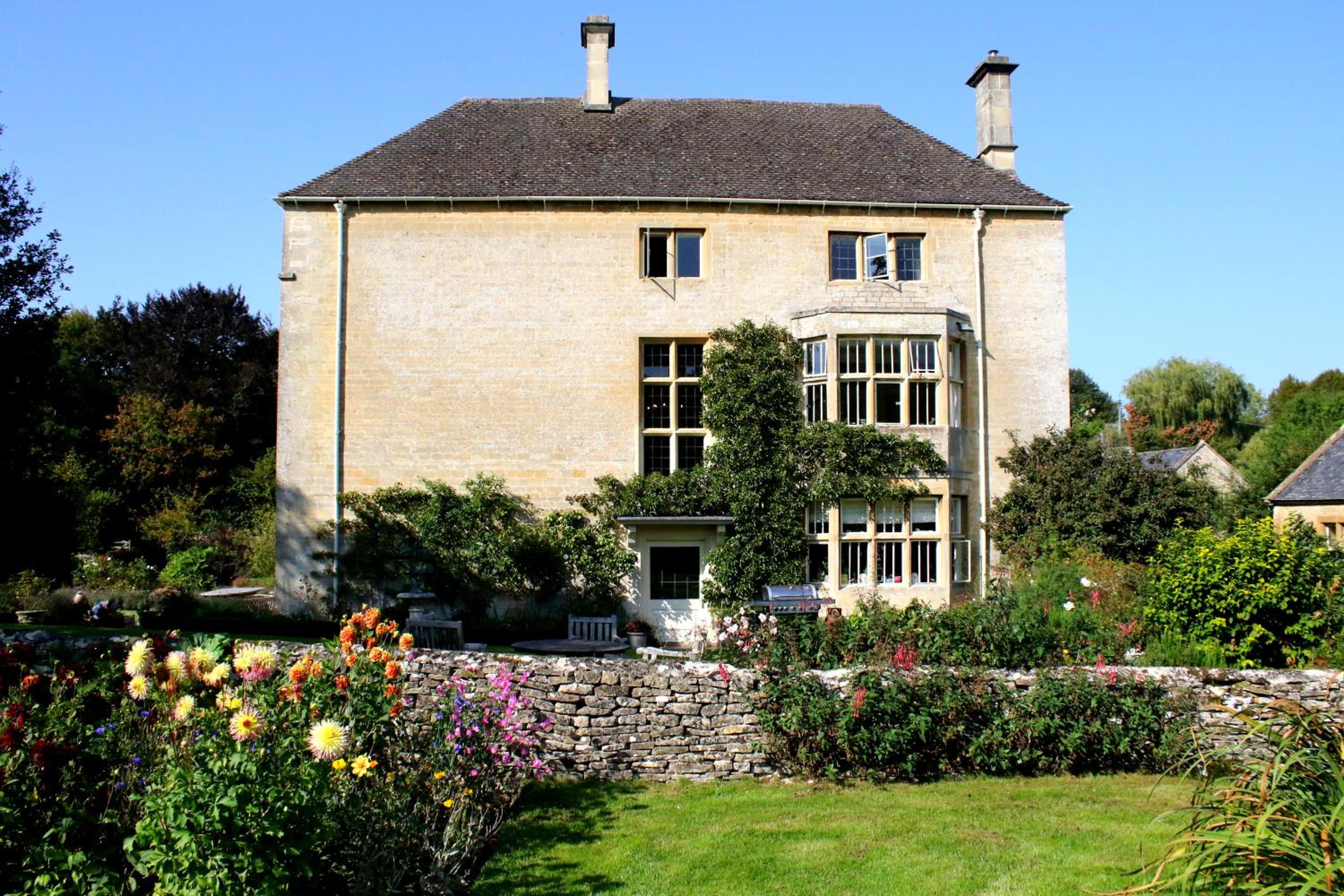 Aylworth Manor