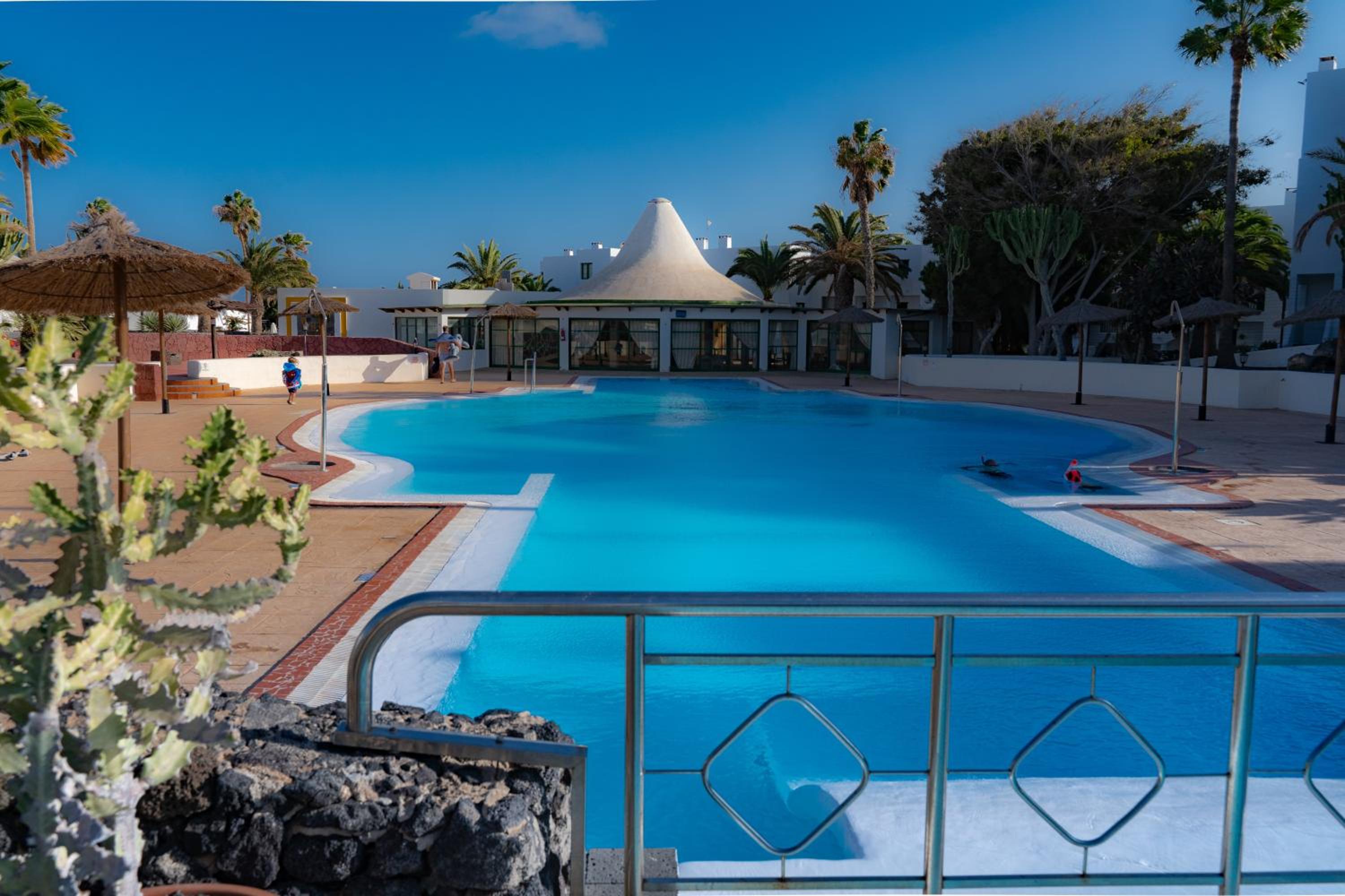 Beautiful studio on the seafront view 4