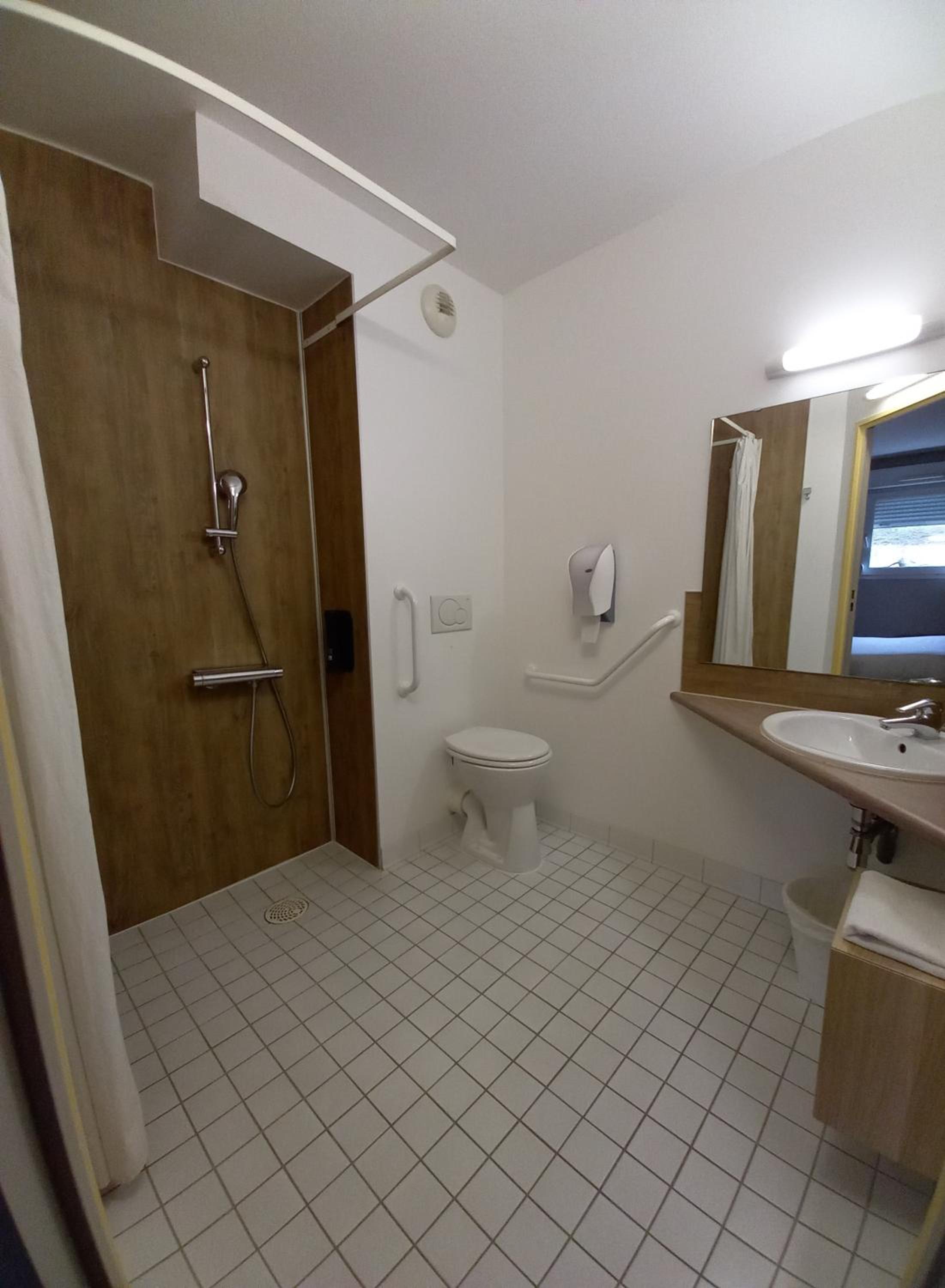 Saint-Etienne Vacations - BB HOTEL Saint-Etienne Monthieu - Property Image 5