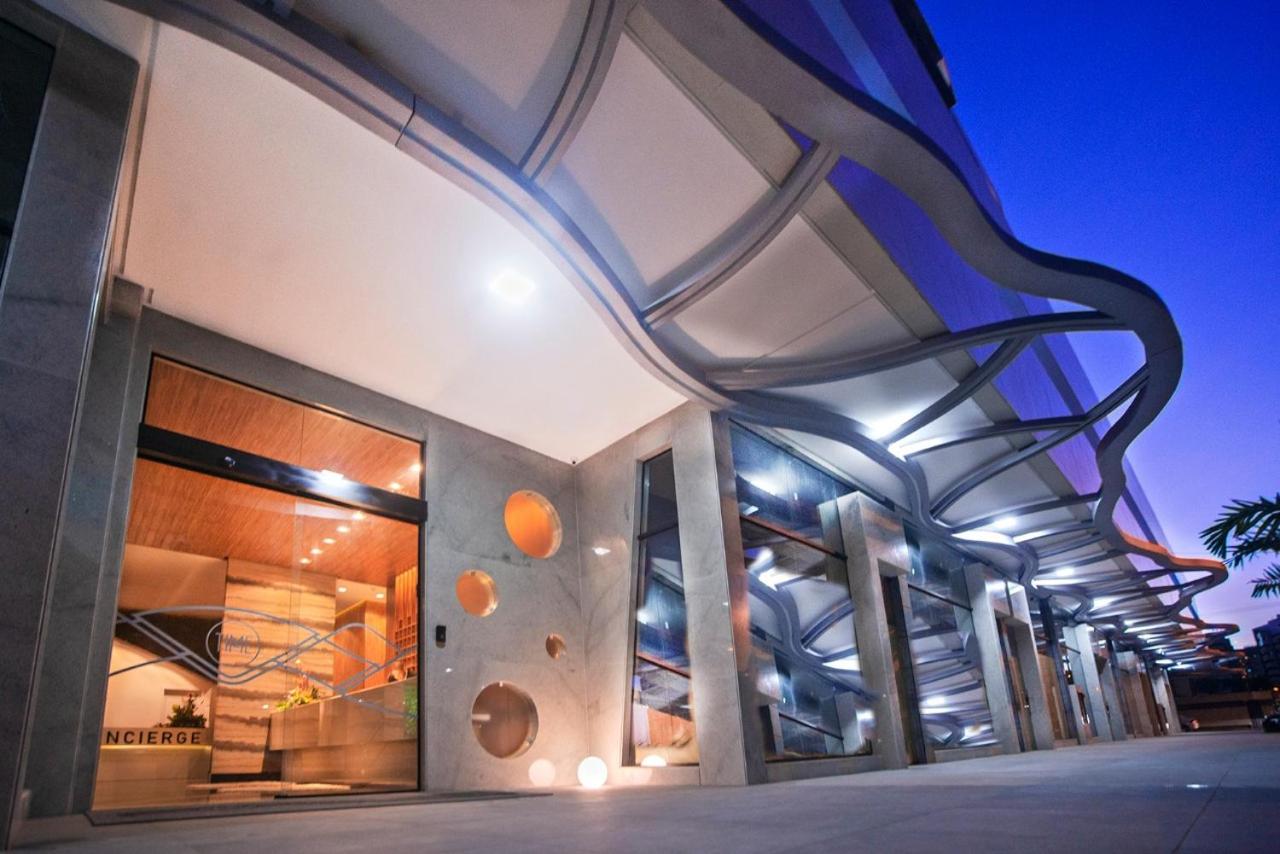 Hotel Time Apto 410 Quarto Sala Luxo Conforto na Praia Ponta Verde - Image 1