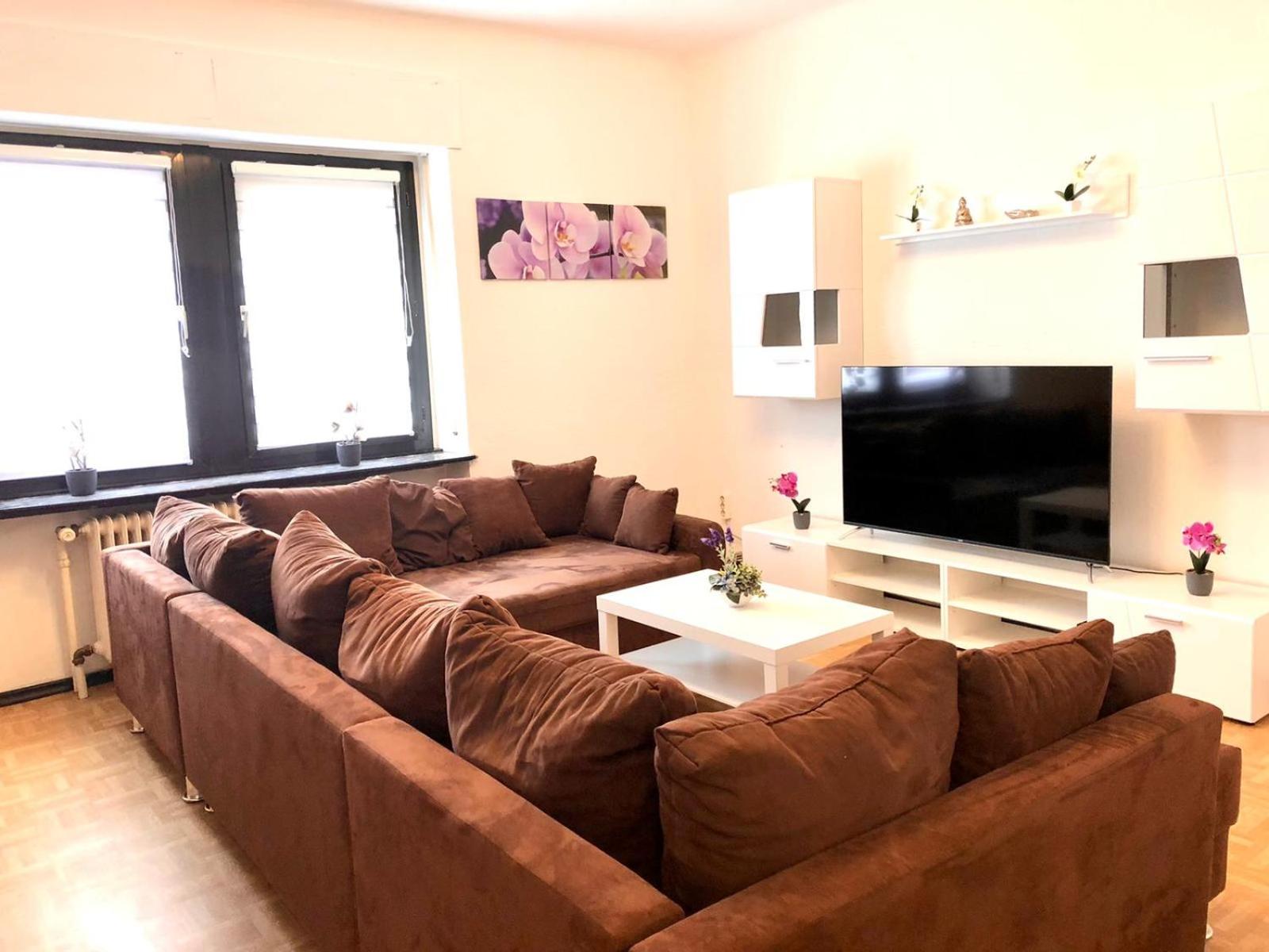 City Apartment Jimmy view 4