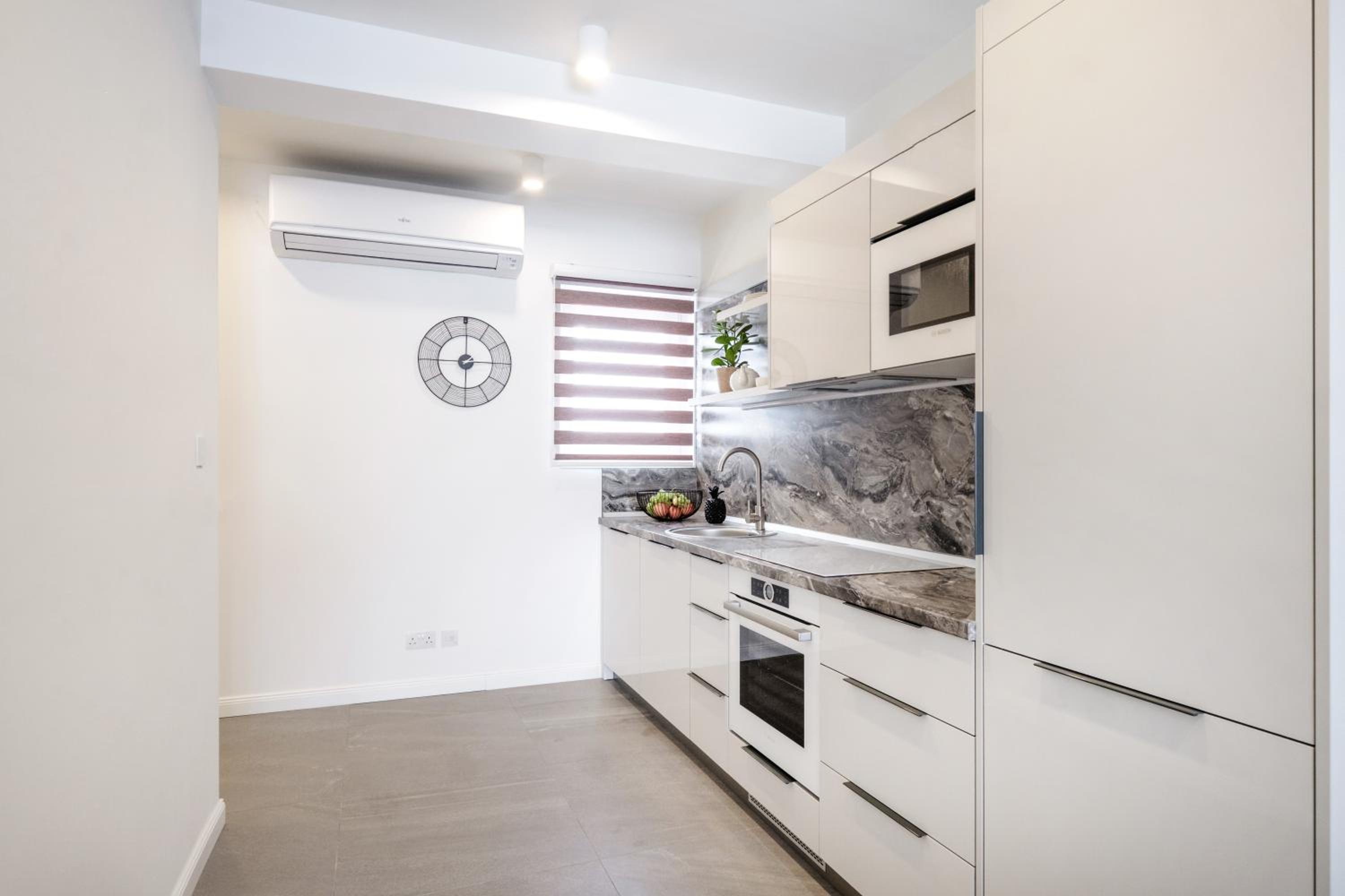 Million Sunsets Luxury Apartments, photo 8