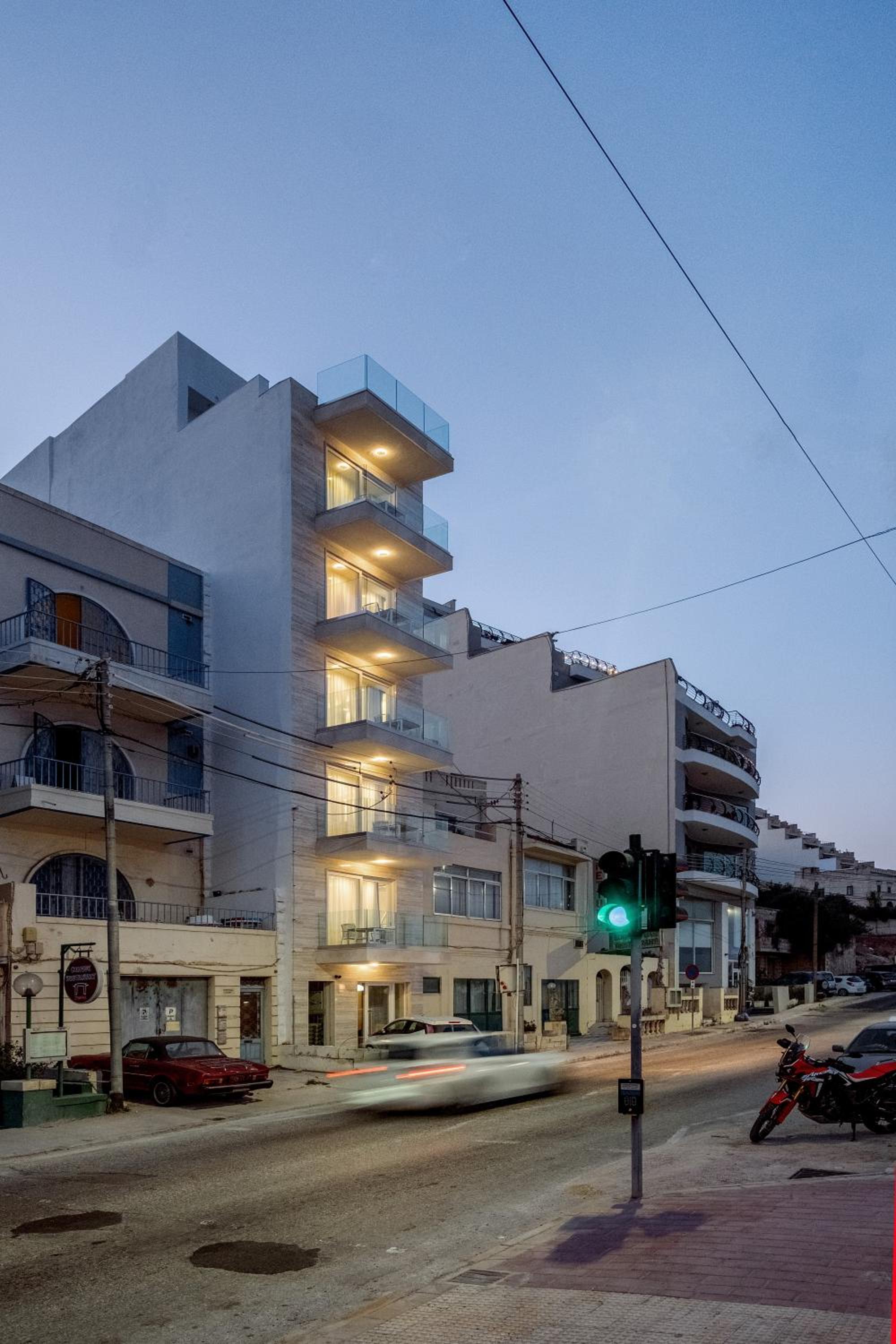 Million Sunsets Luxury Apartments photo 3