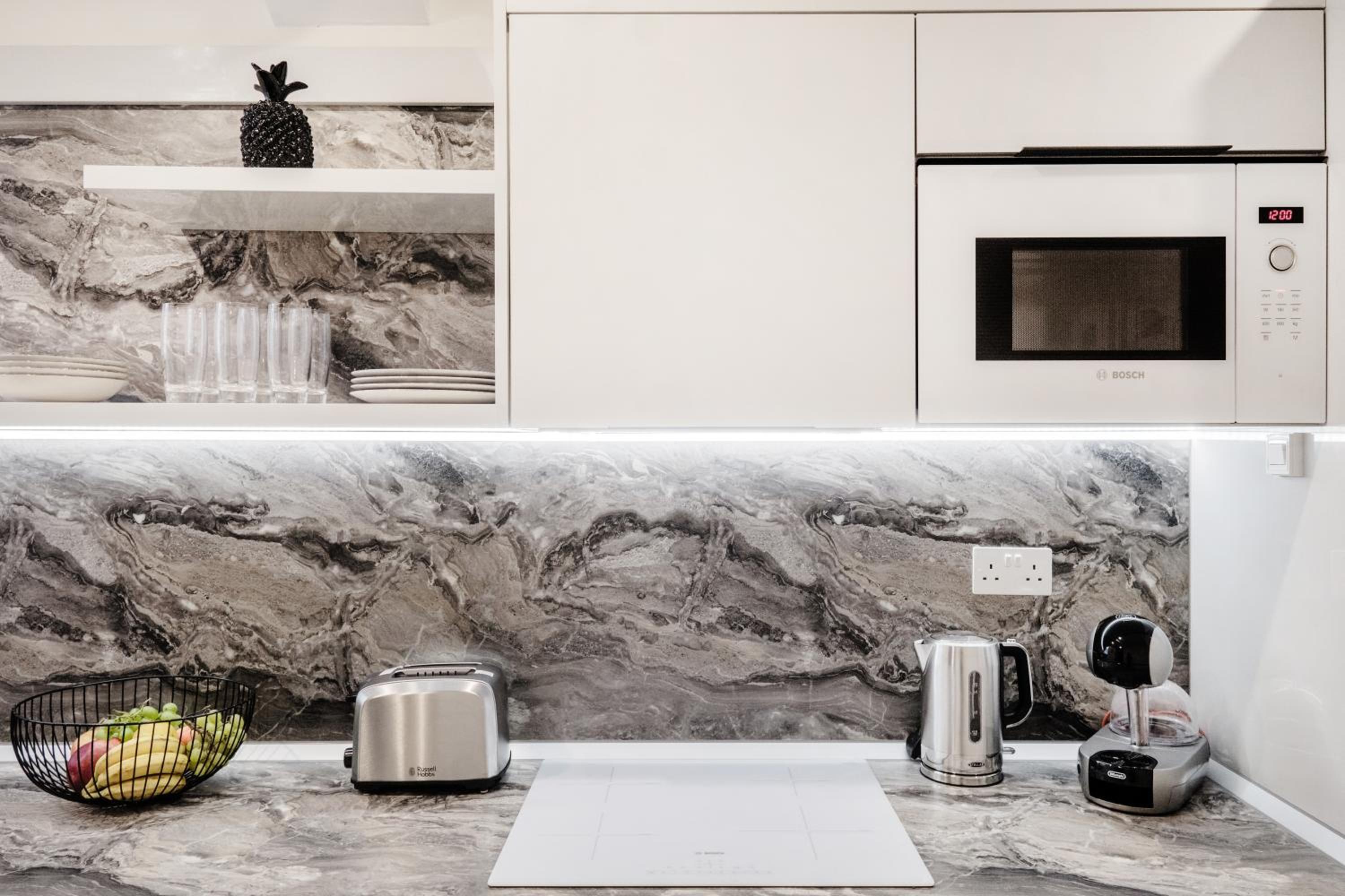 Million Sunsets Luxury Apartments — photo 5