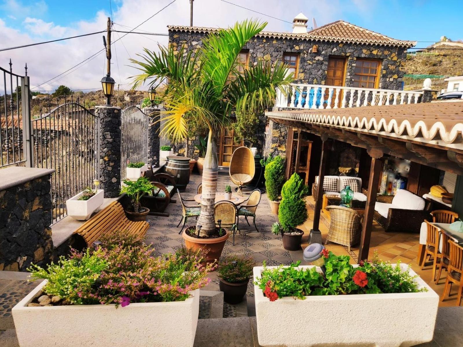 Hotel Casa el Limonero - Image 1