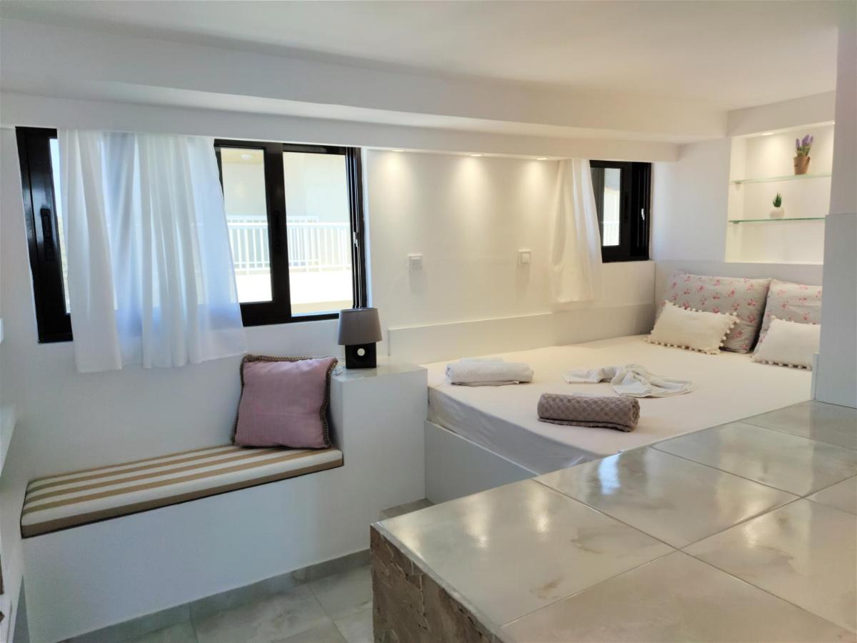 7. Luxurious sea view rooftop suite in the center! photo 3