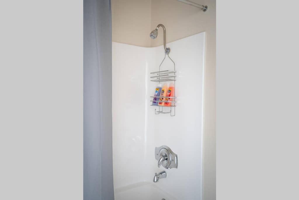 Amazing High Rise 1BR apt W Panoramic Ocean Views
