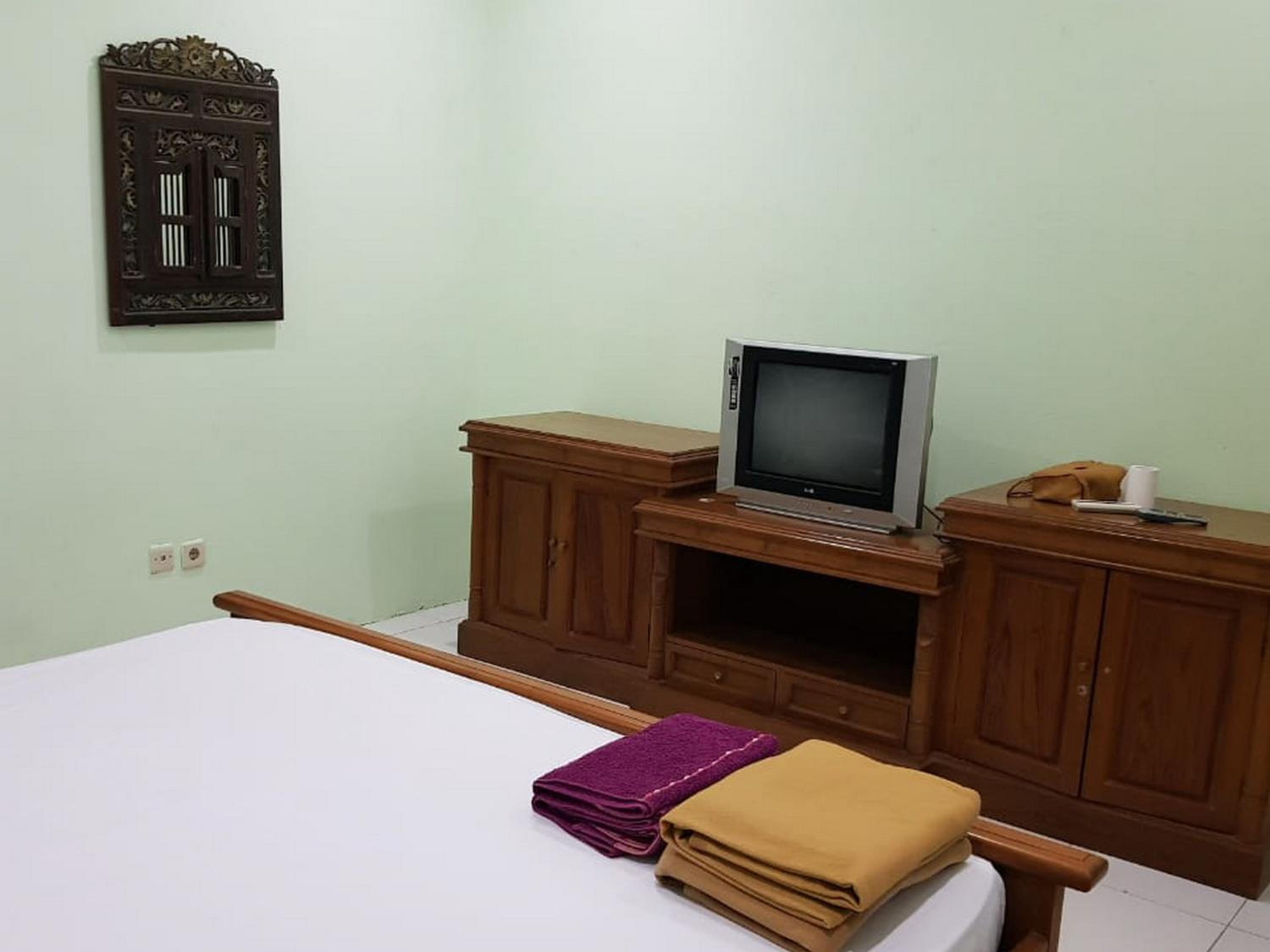 Embe Pitoe Syariah Gejayan Mitra RedDoorz view 5
