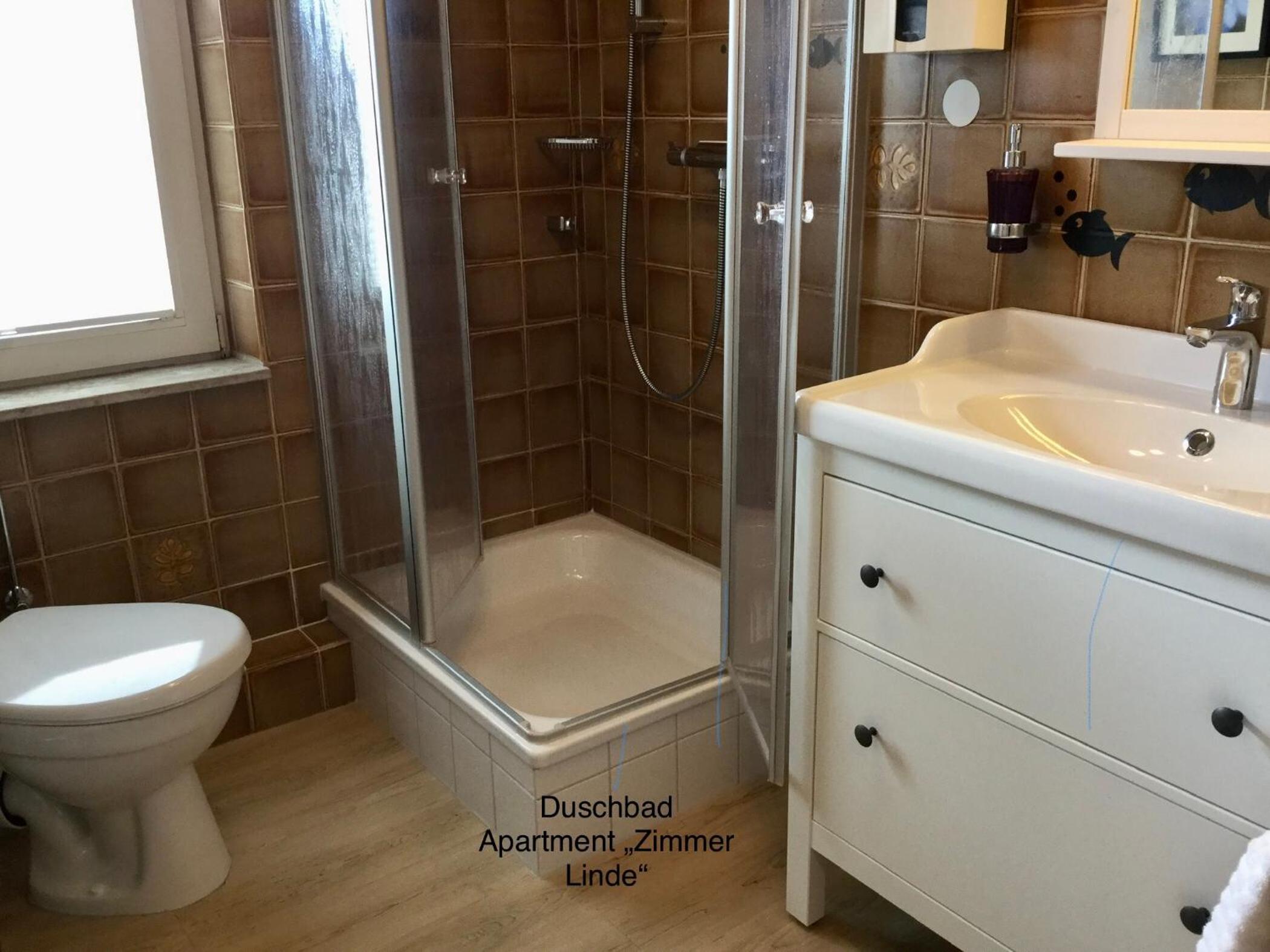Ferienhaus Us lütt Hus und das Zimmer Linde im Haupthaus