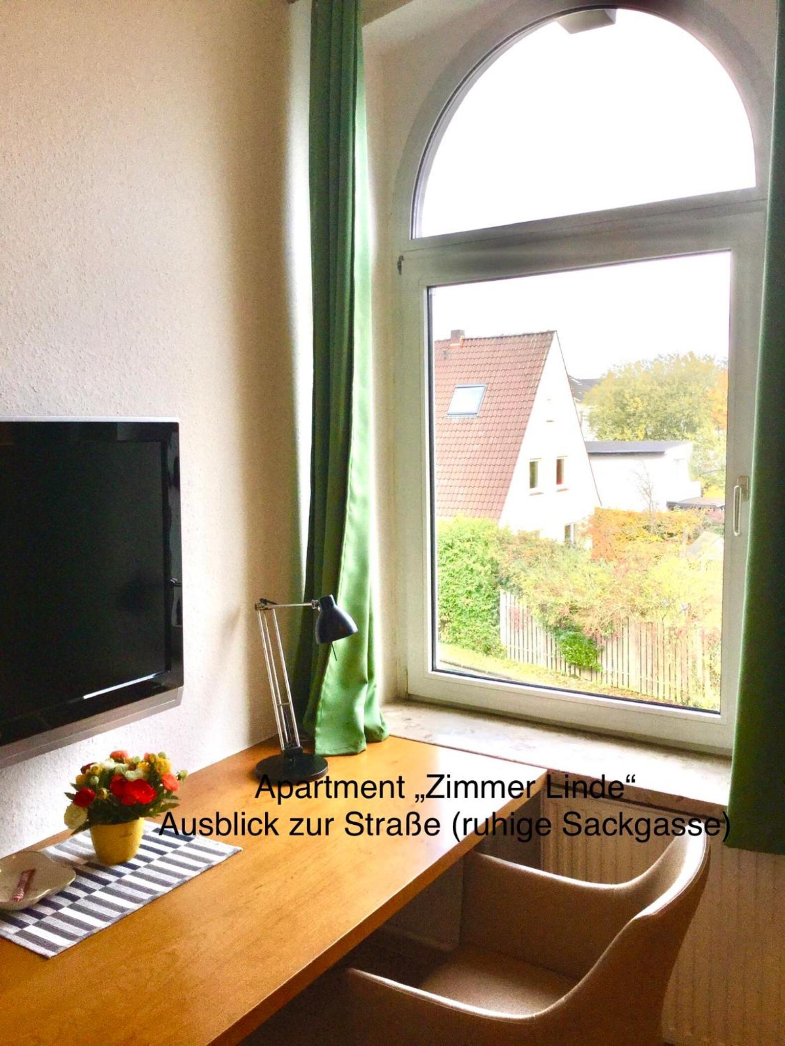 Ferienhaus Us lütt Hus und das Zimmer Linde im Haupthaus