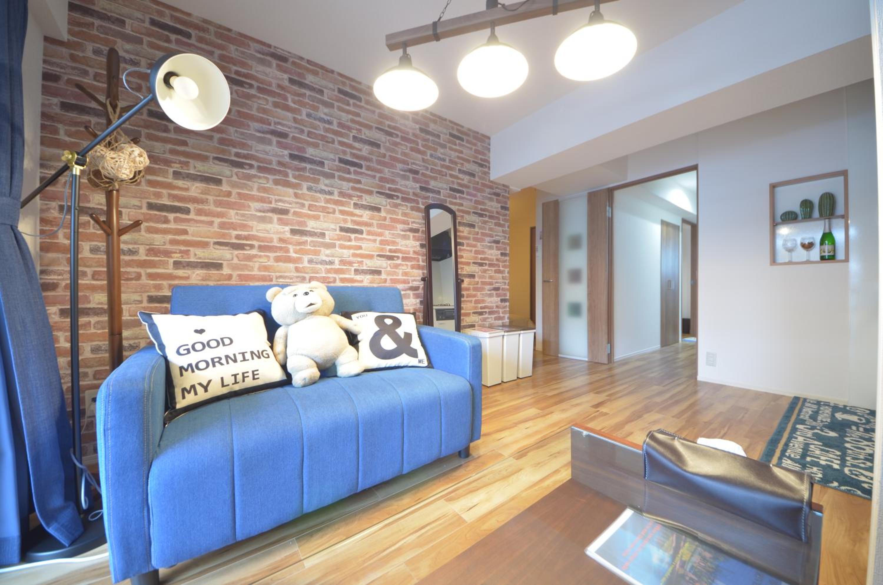 Hotel River Side Namba 400 - Image 1