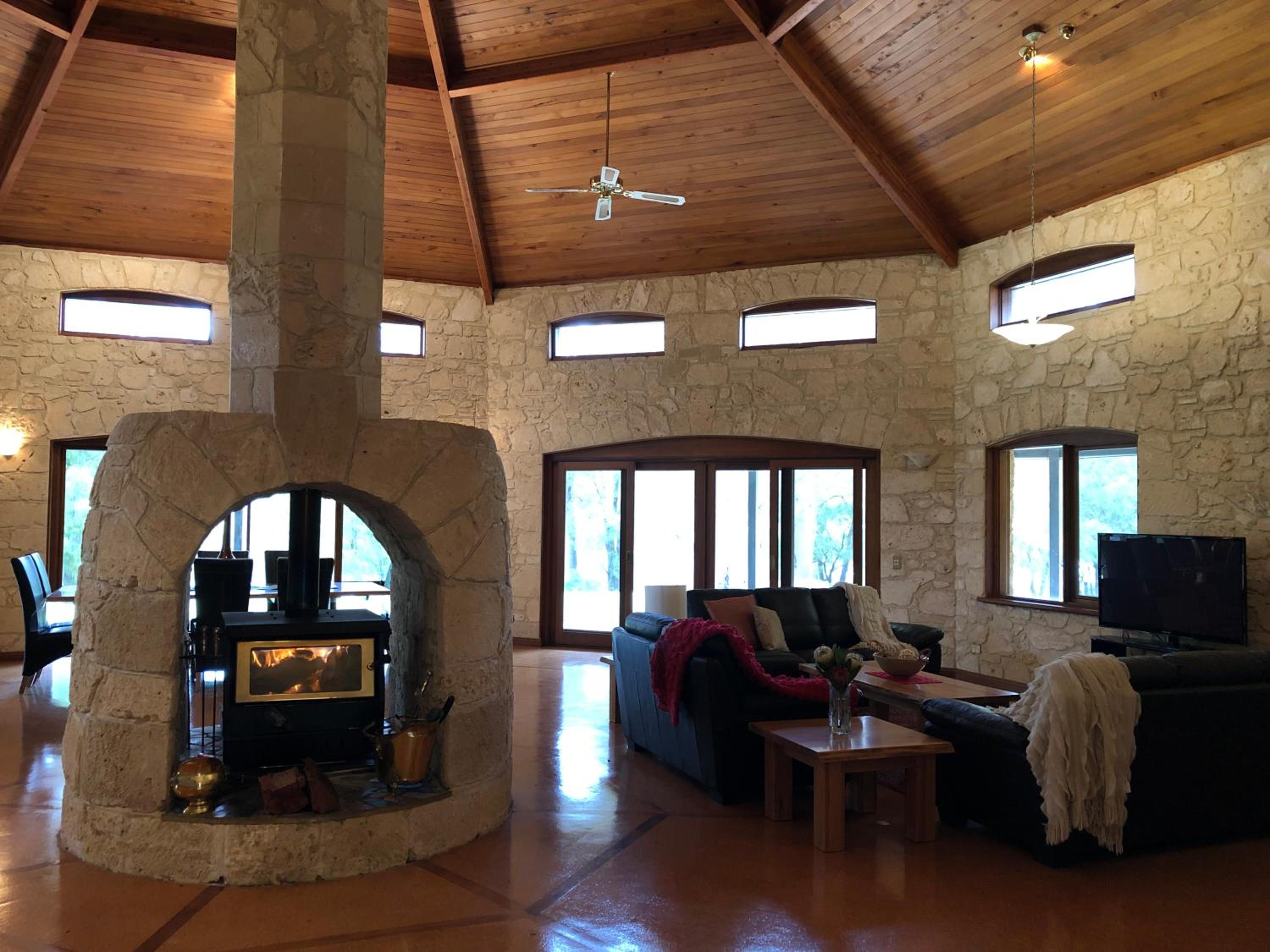 Harmony Forest Cottages & Lake side Lodge