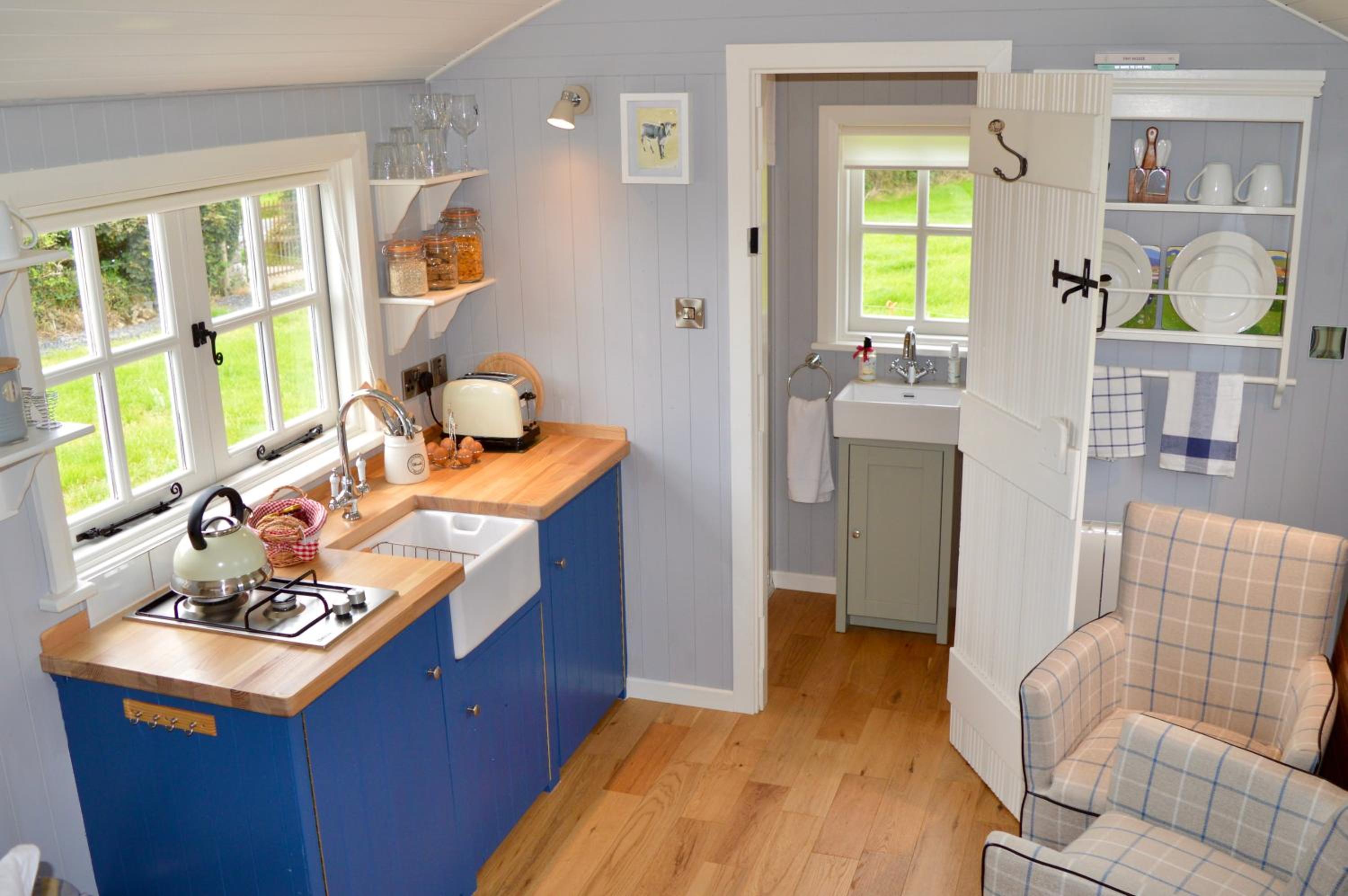 Sheelin Huts Blue, Hot-tub available From 1st April until 1st November view 3