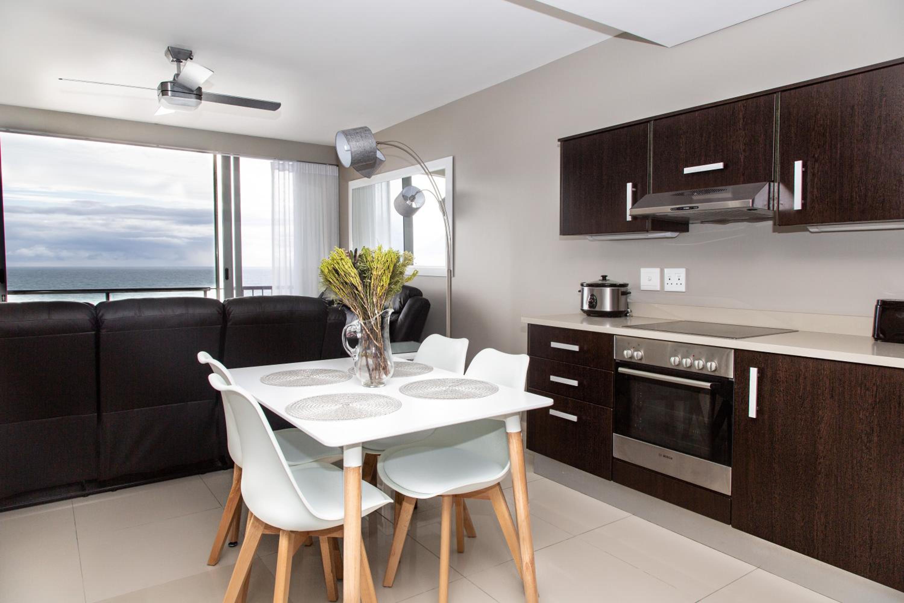 Modern Ocean View 1 Bedroom Apartment 707 Infinity view 5