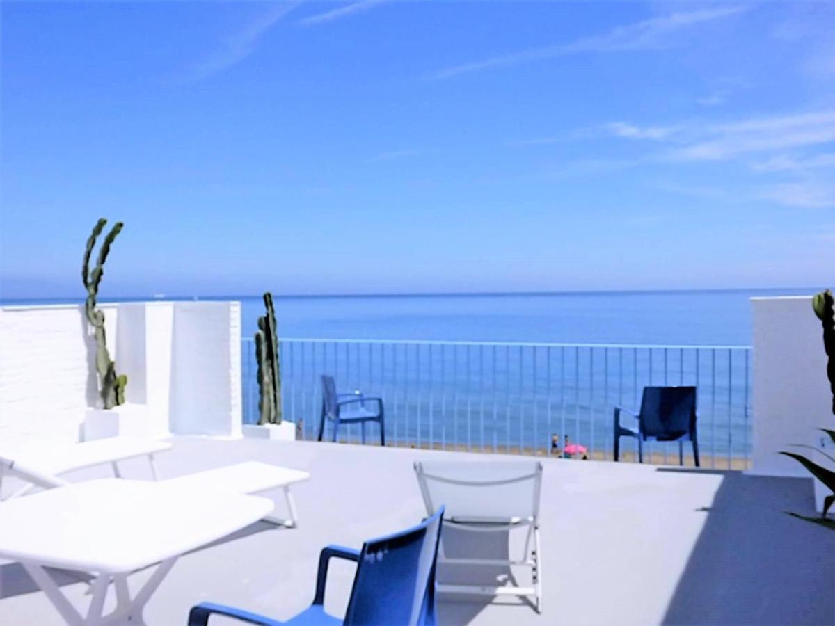 Bleu Mare Apartment photo 2