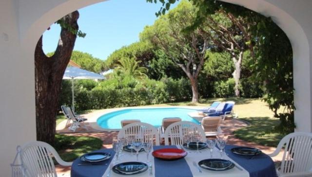 Villa Quadradinhos 38Q 4 Bedrooms Private Pool Short Walk To The Beach view 2