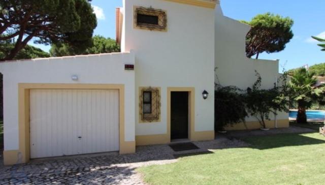 Villa Quadradinhos 38Q 4 Bedrooms Private Pool Short Walk To The Beach view 5