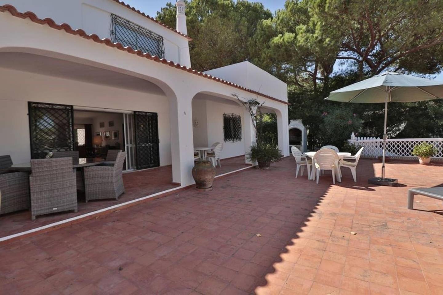 Villa Vale Do Lobo 626 3 Bedrooms Private Pool Short Walk To The Praca view 5