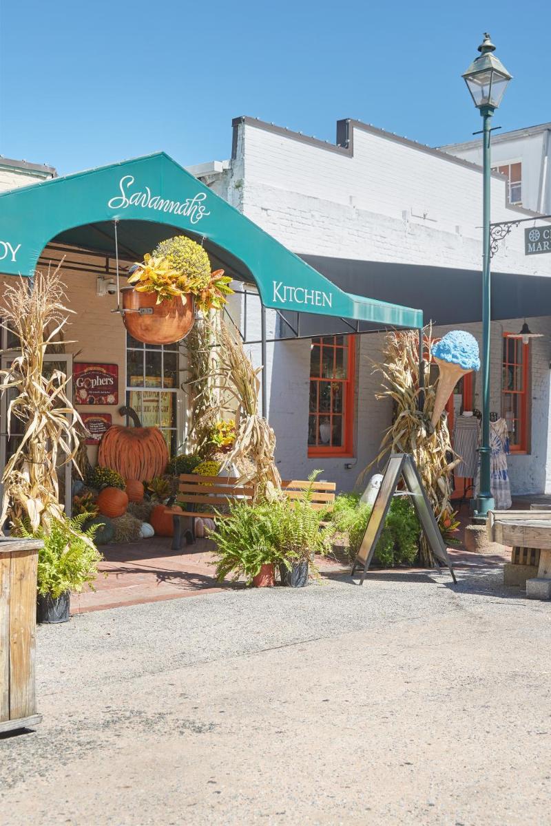 restaurant