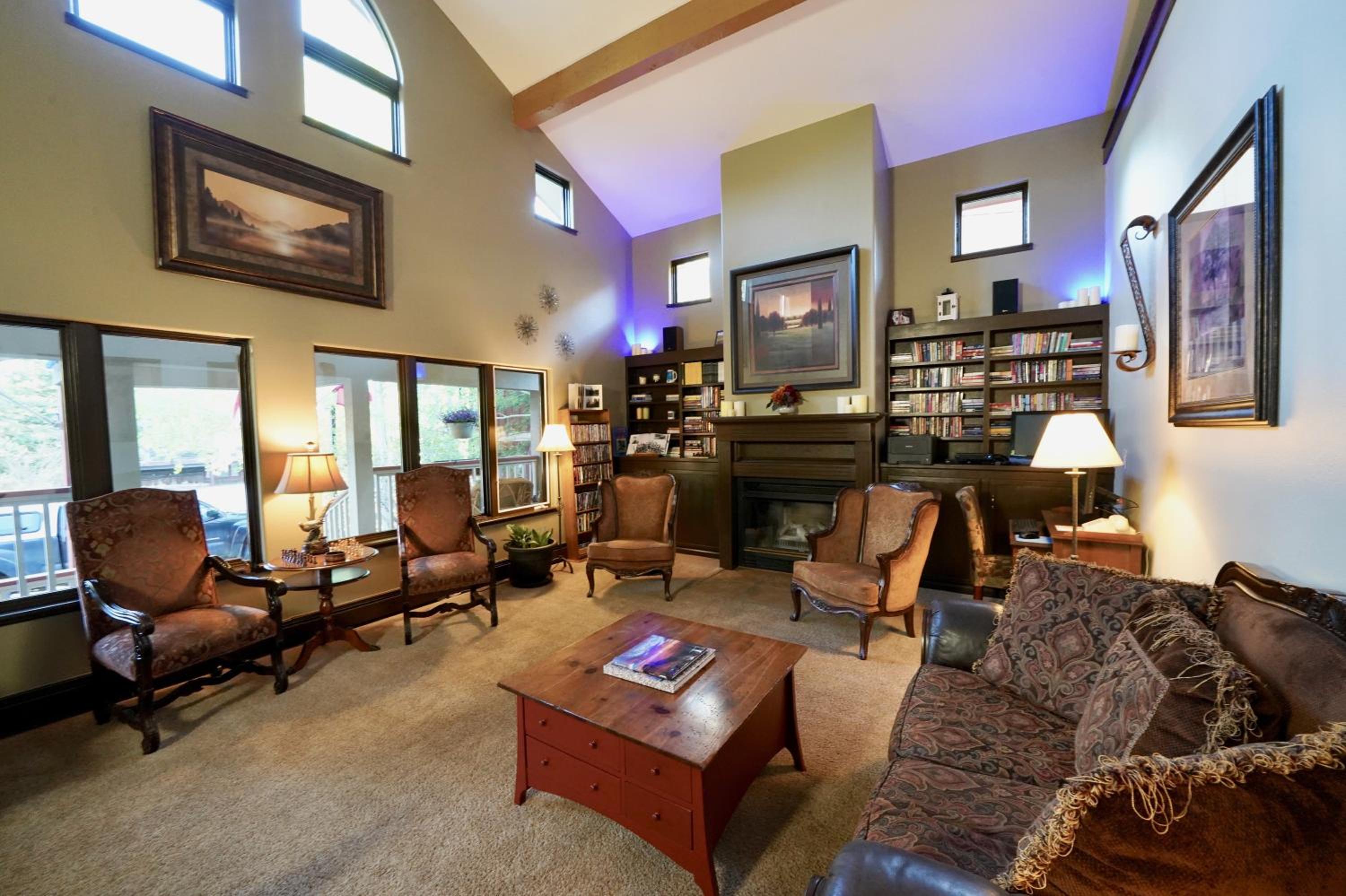 Frisco Inn on Galena view 2