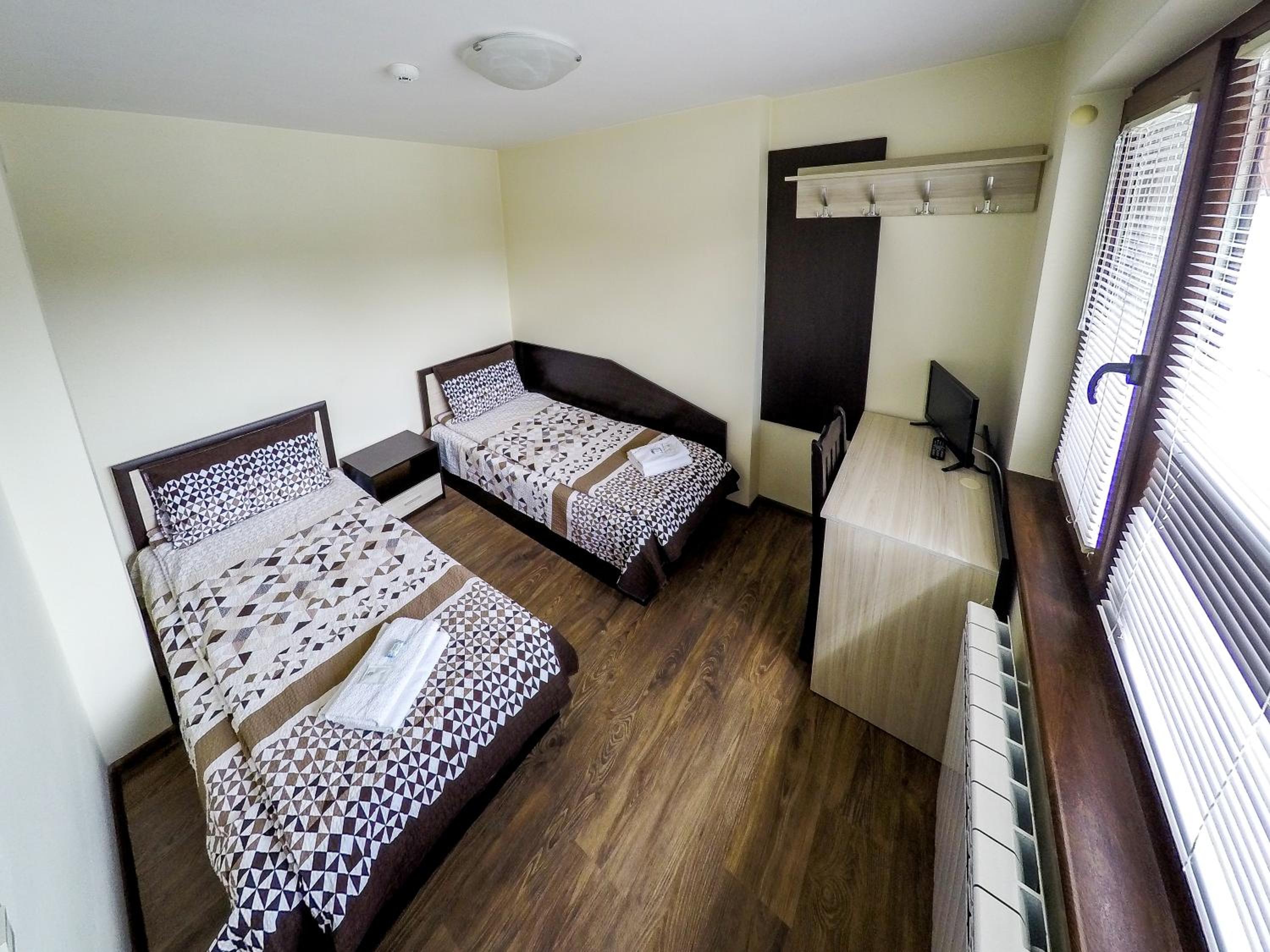 Divna Forest & Lake House