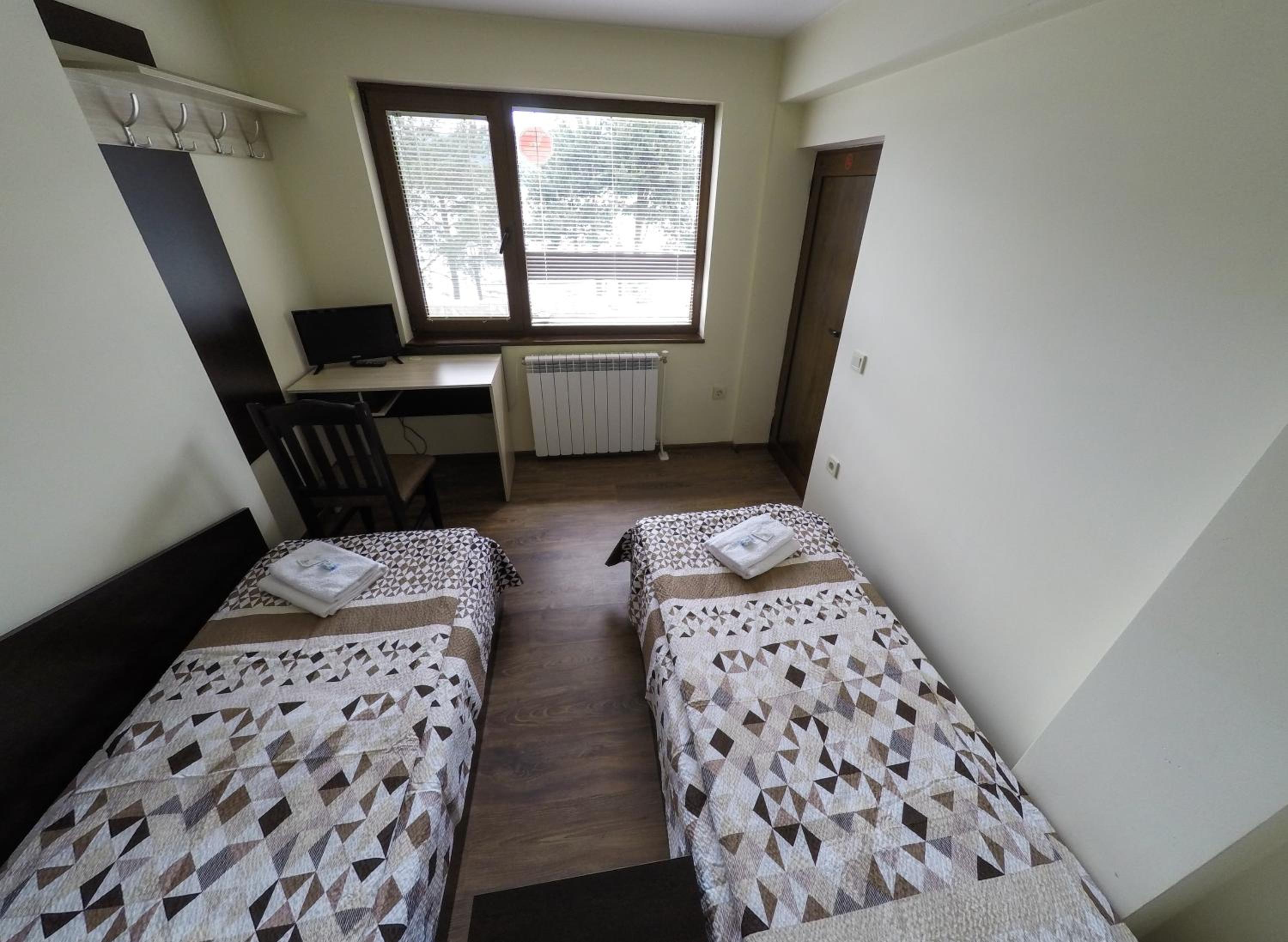 Divna Forest & Lake House