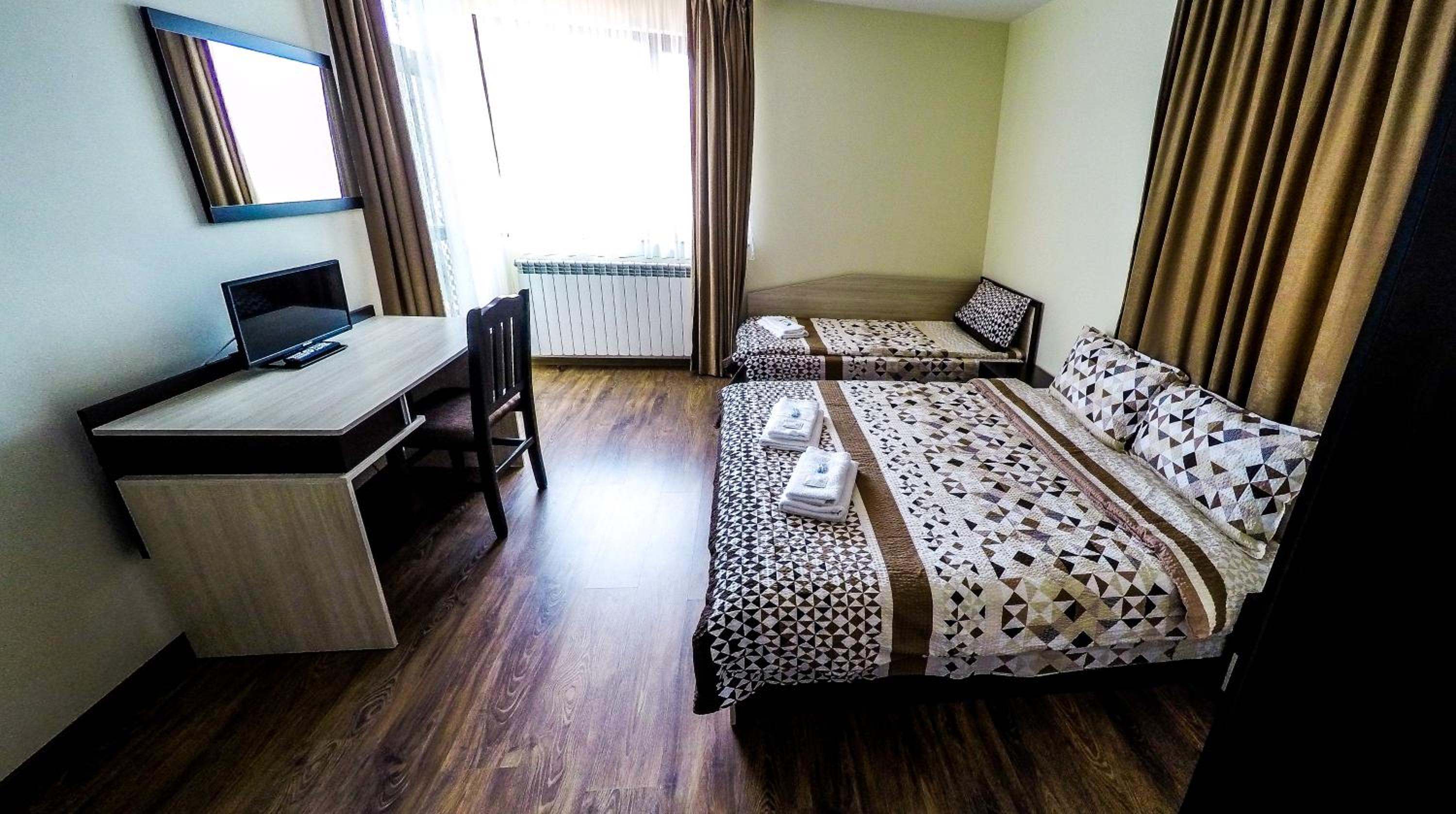Divna Forest & Lake House