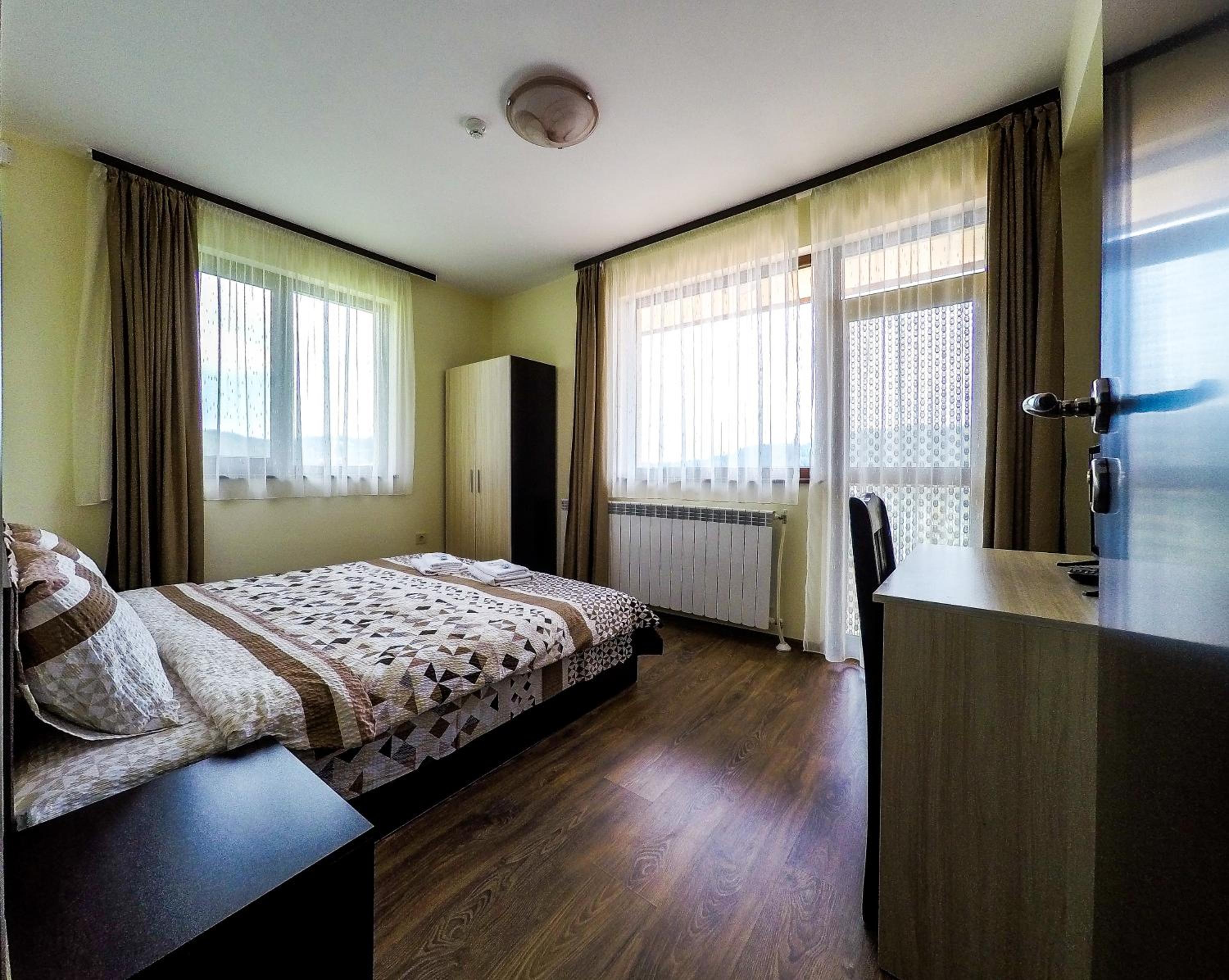 Divna Forest & Lake House