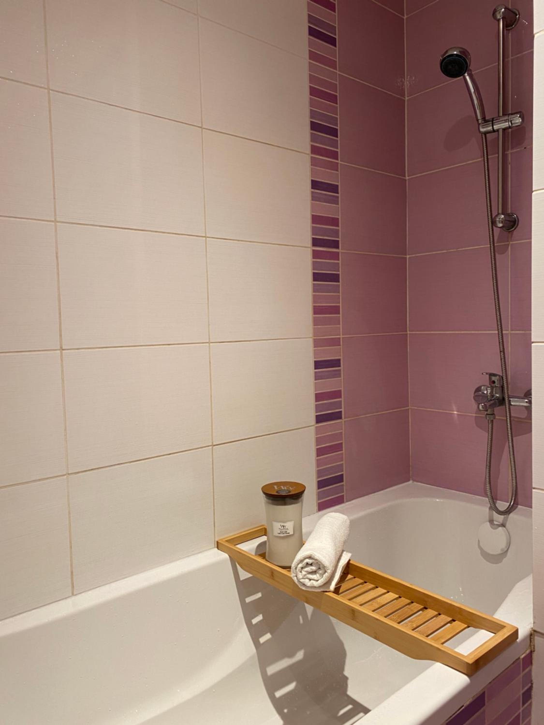 SATYS Apartments