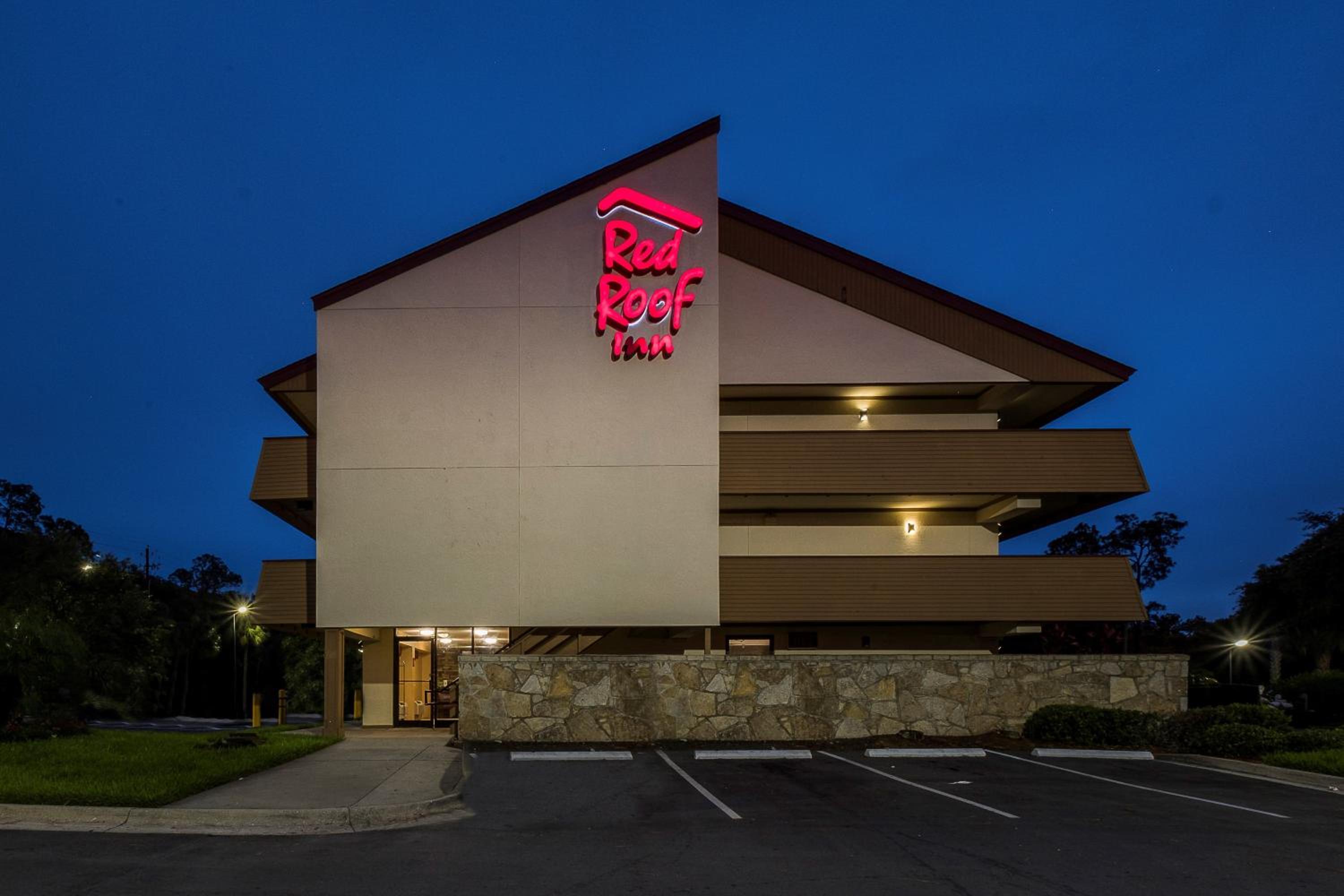 Red Roof Inn Tampa - Brandon - Image 3