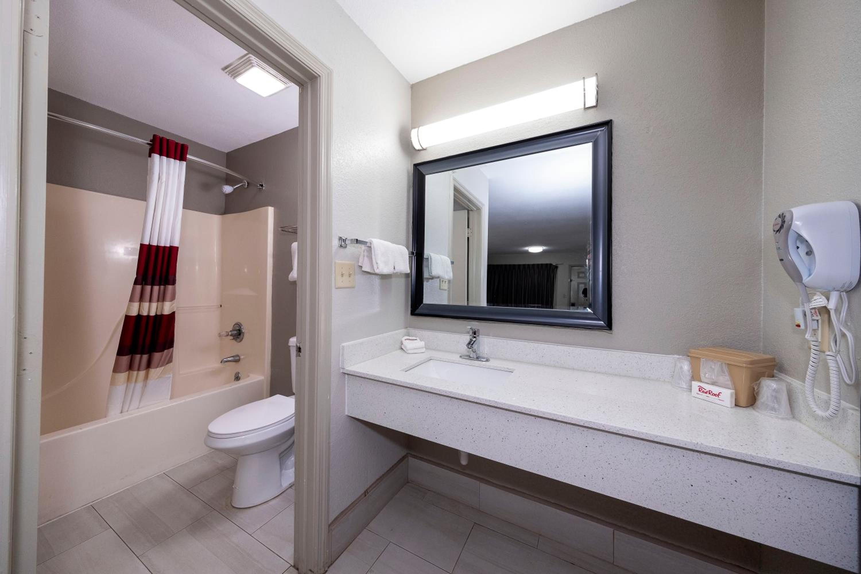 Red Roof Inn Bay Minette