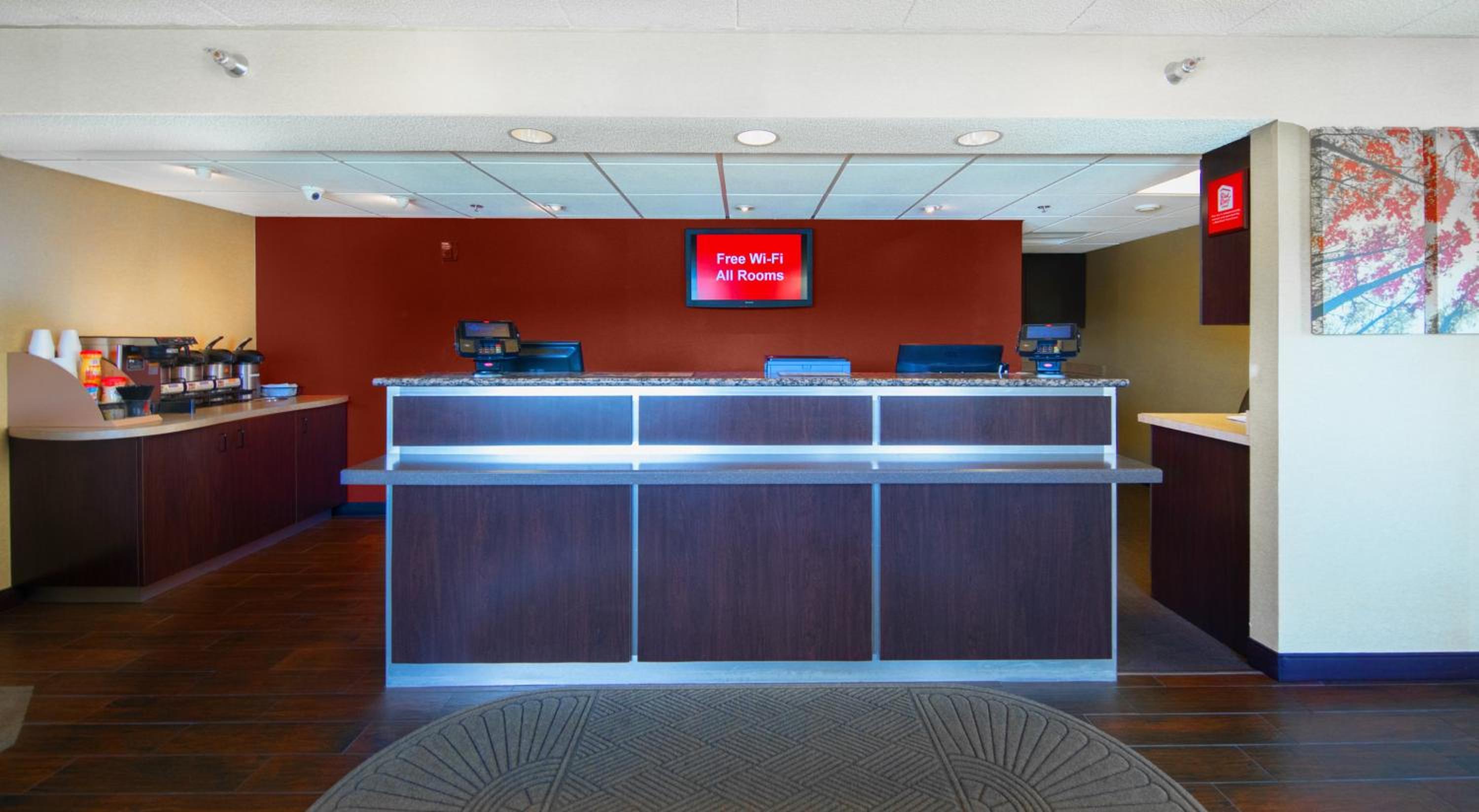 Red Roof Inn Cincinnati Northeast - Blue Ash