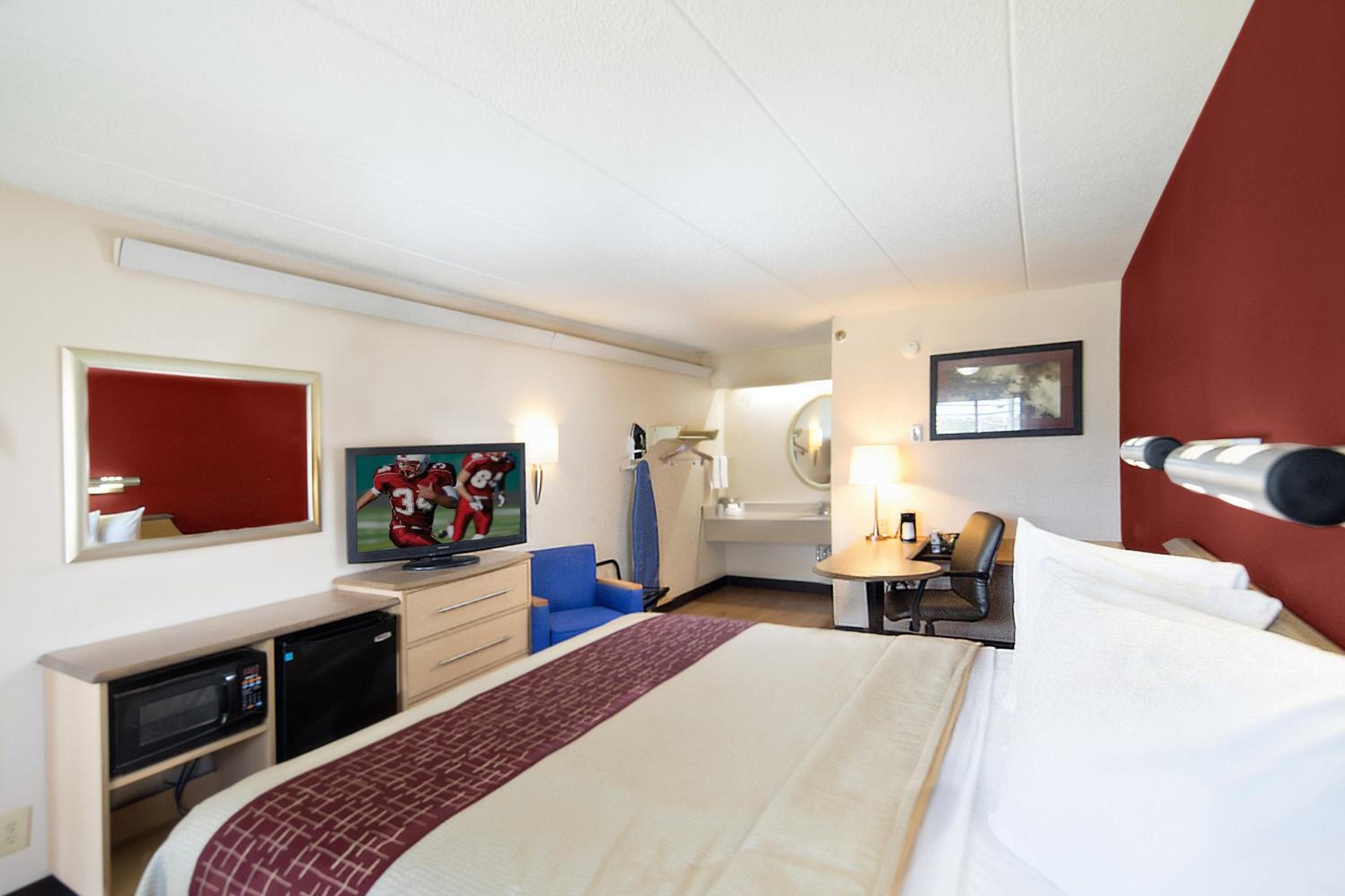 Red Roof Inn Cincinnati Northeast - Blue Ash