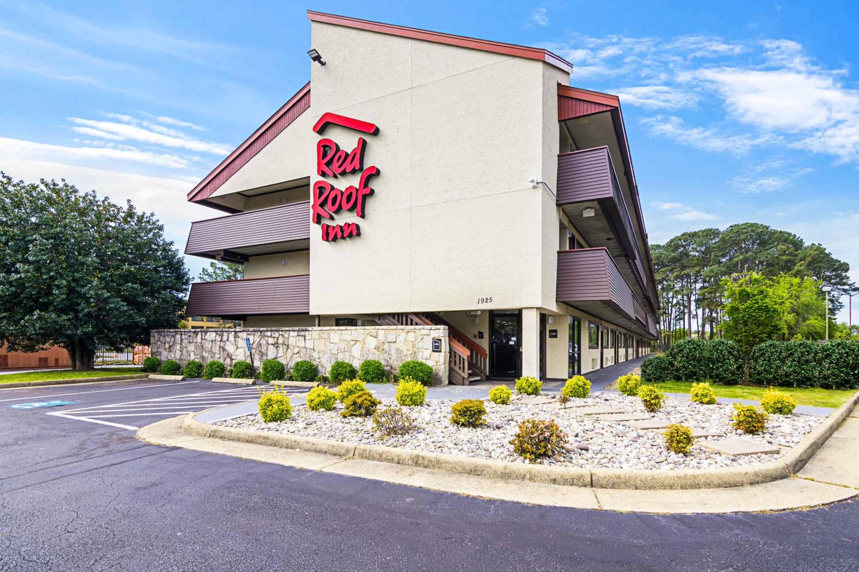 Red Roof Inn Hampton Coliseum and Convention Center view 2