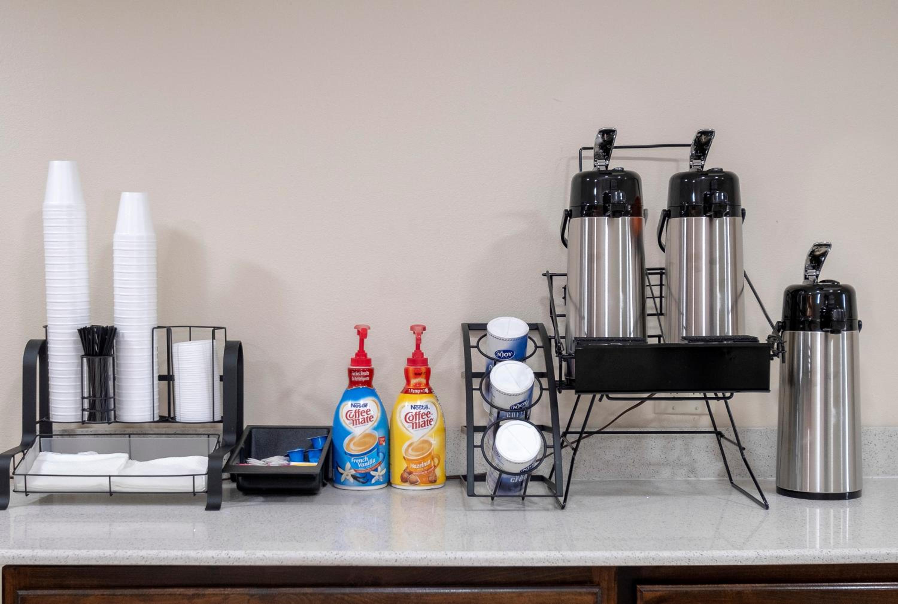 Fort Smith Vacations - Red Roof Inn Fort Smith Downtown - Property Image 4