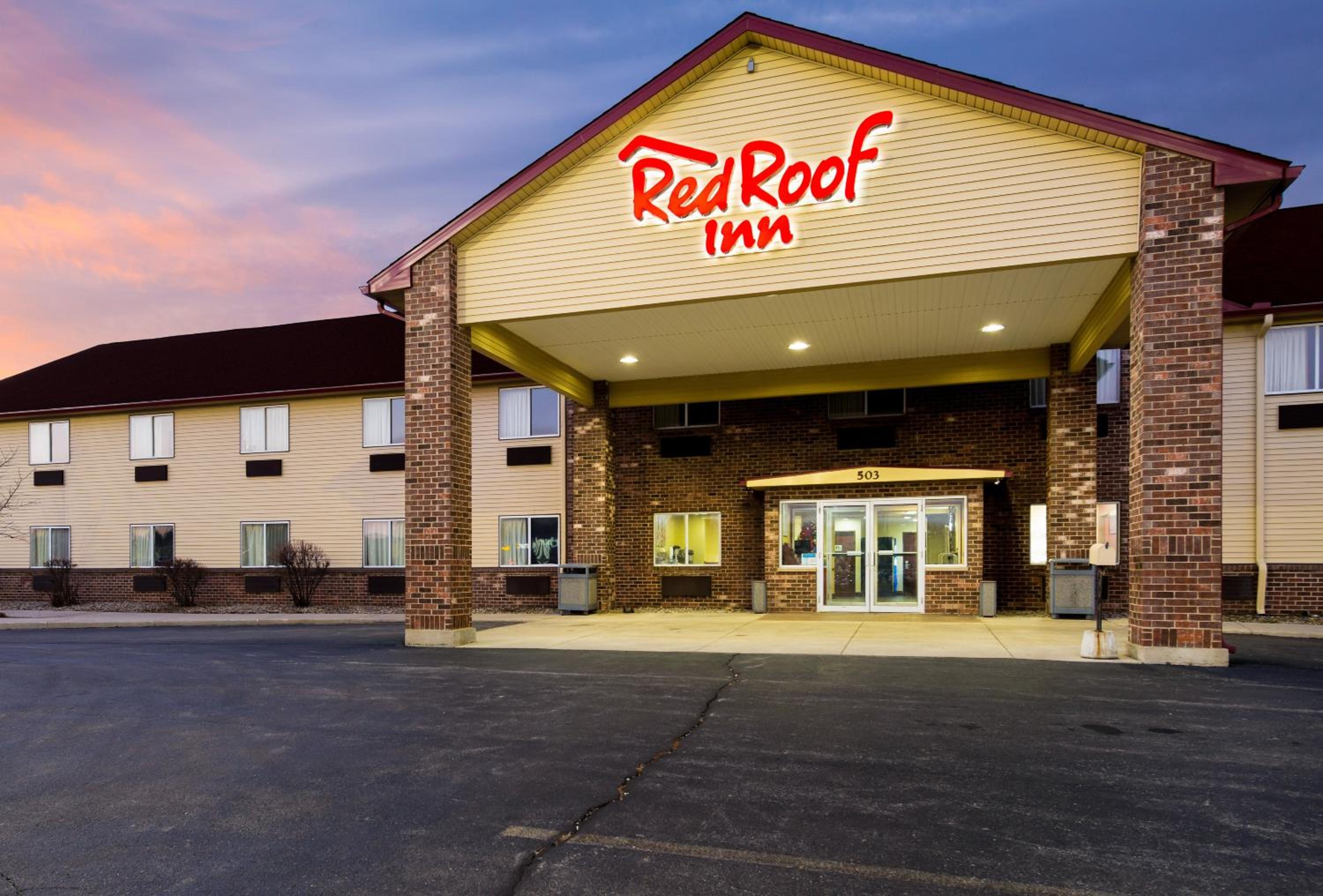 Red Roof Inn Auburn view 4