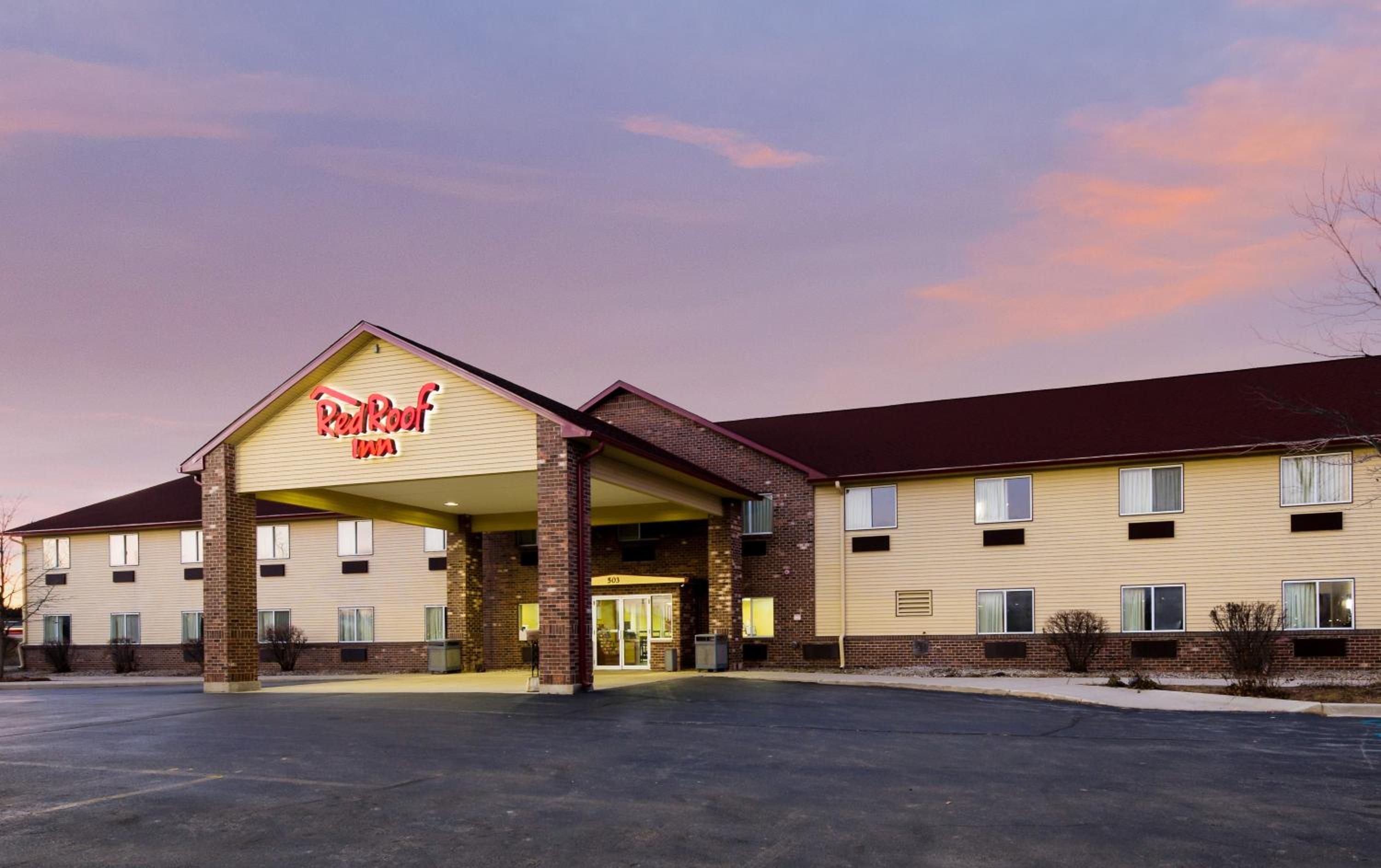 Red Roof Inn Auburn view 5