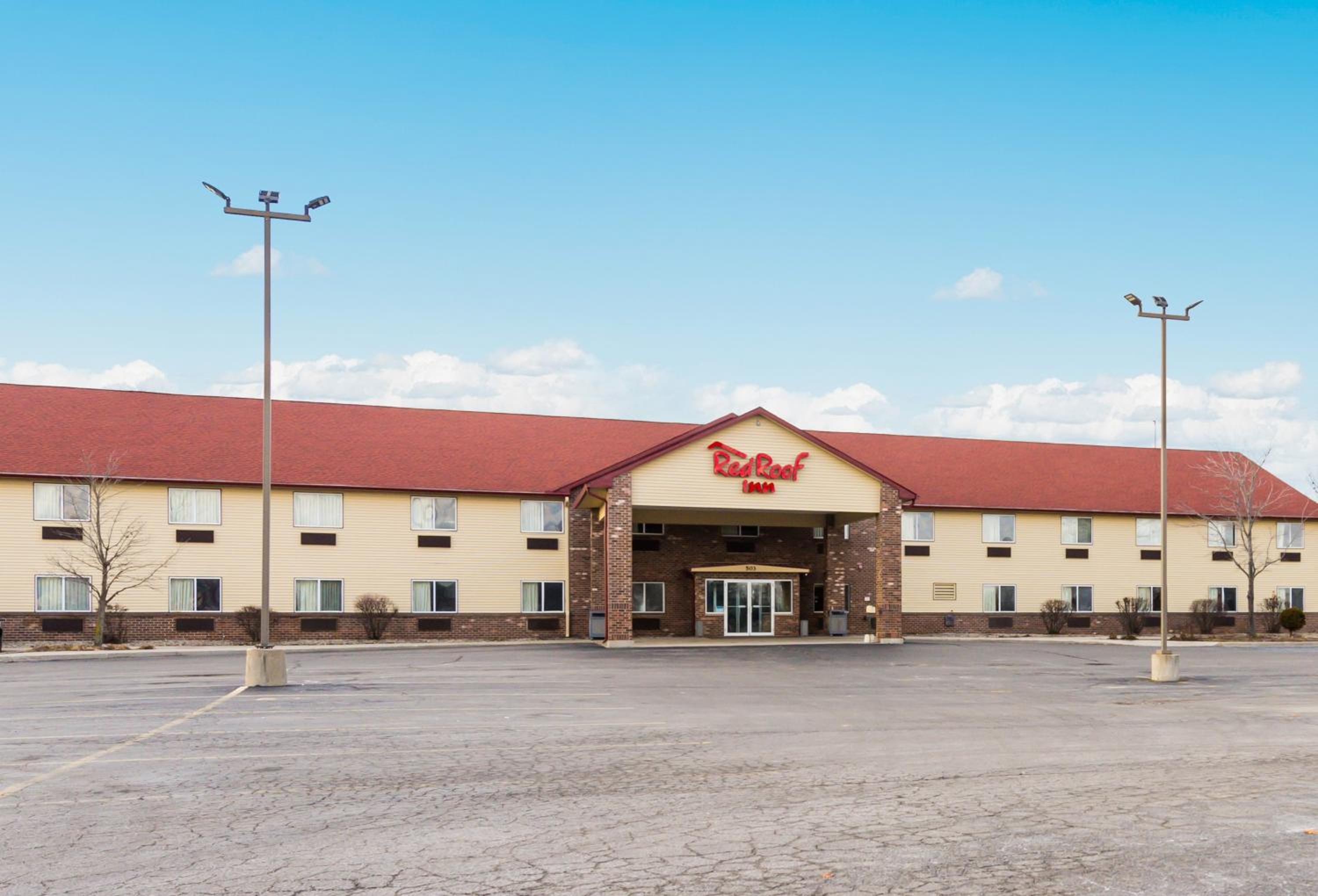 Red Roof Inn Auburn view 3