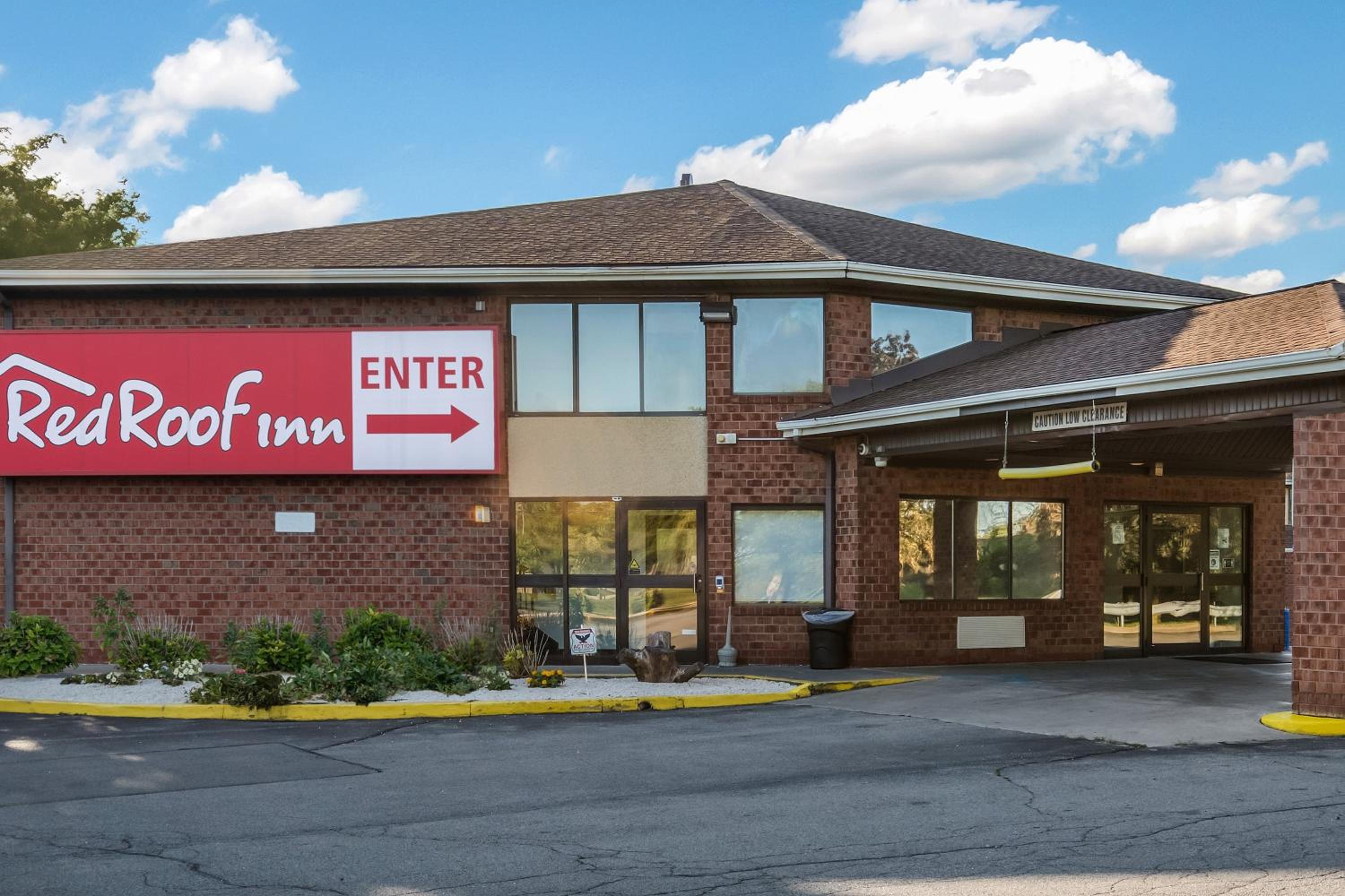 Hotel Red Roof Inn Rochester - Airport - Image 1