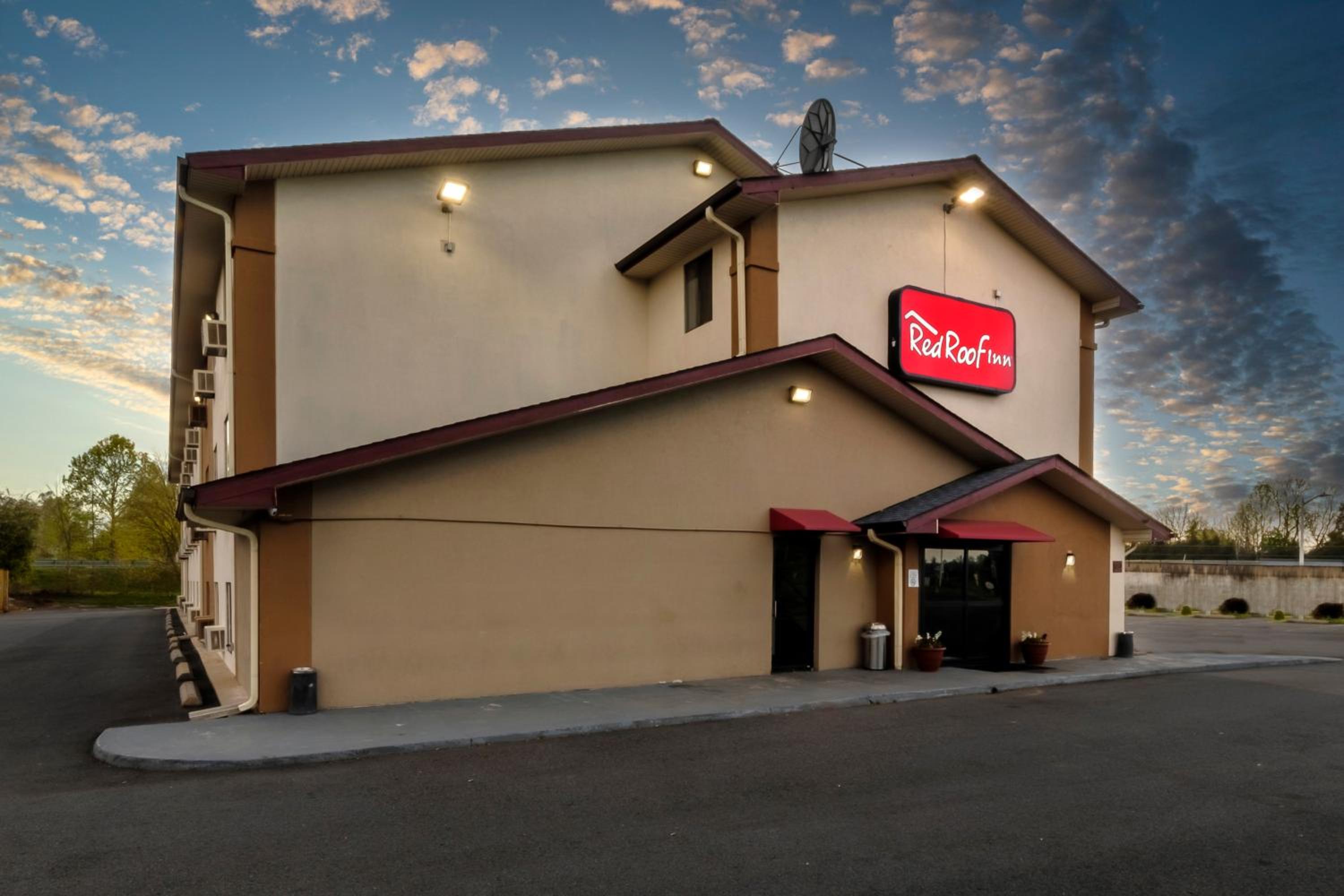 Red Roof Inn Culpeper view 3