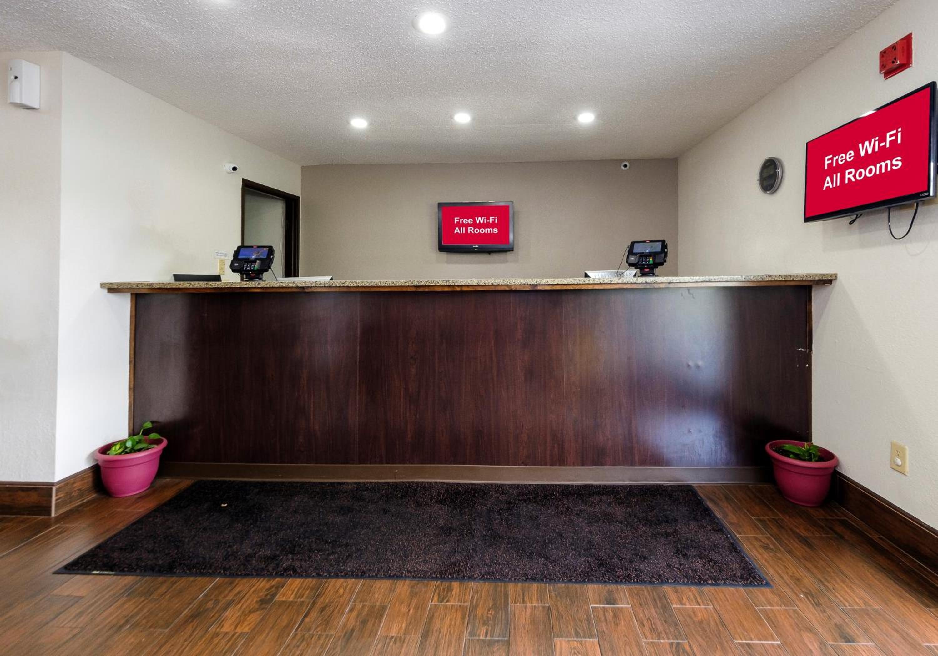 Red Roof Inn Culpeper view 5