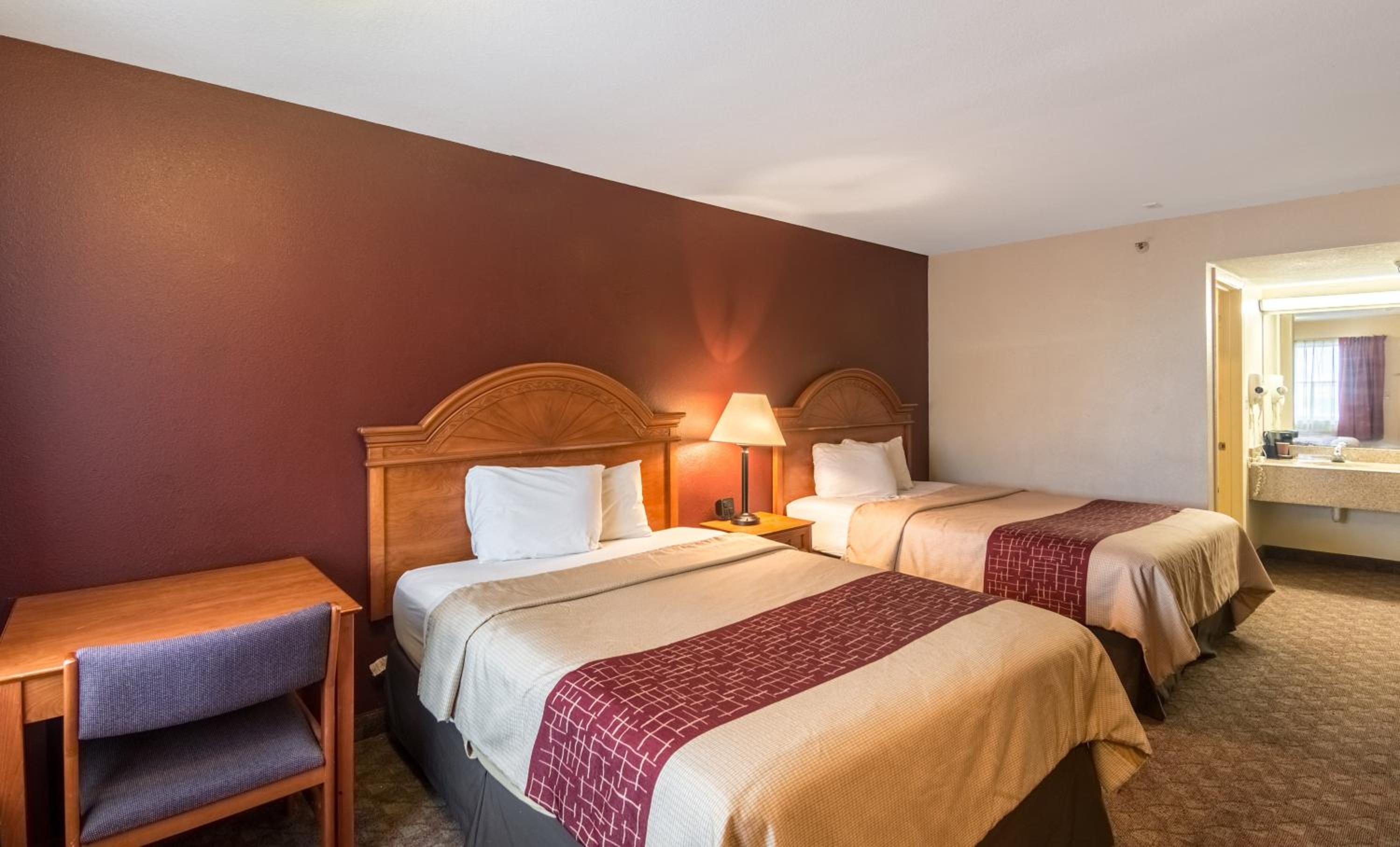 Wichita Falls Vacations - Red Roof Inn Wichita Falls - Property Image 19