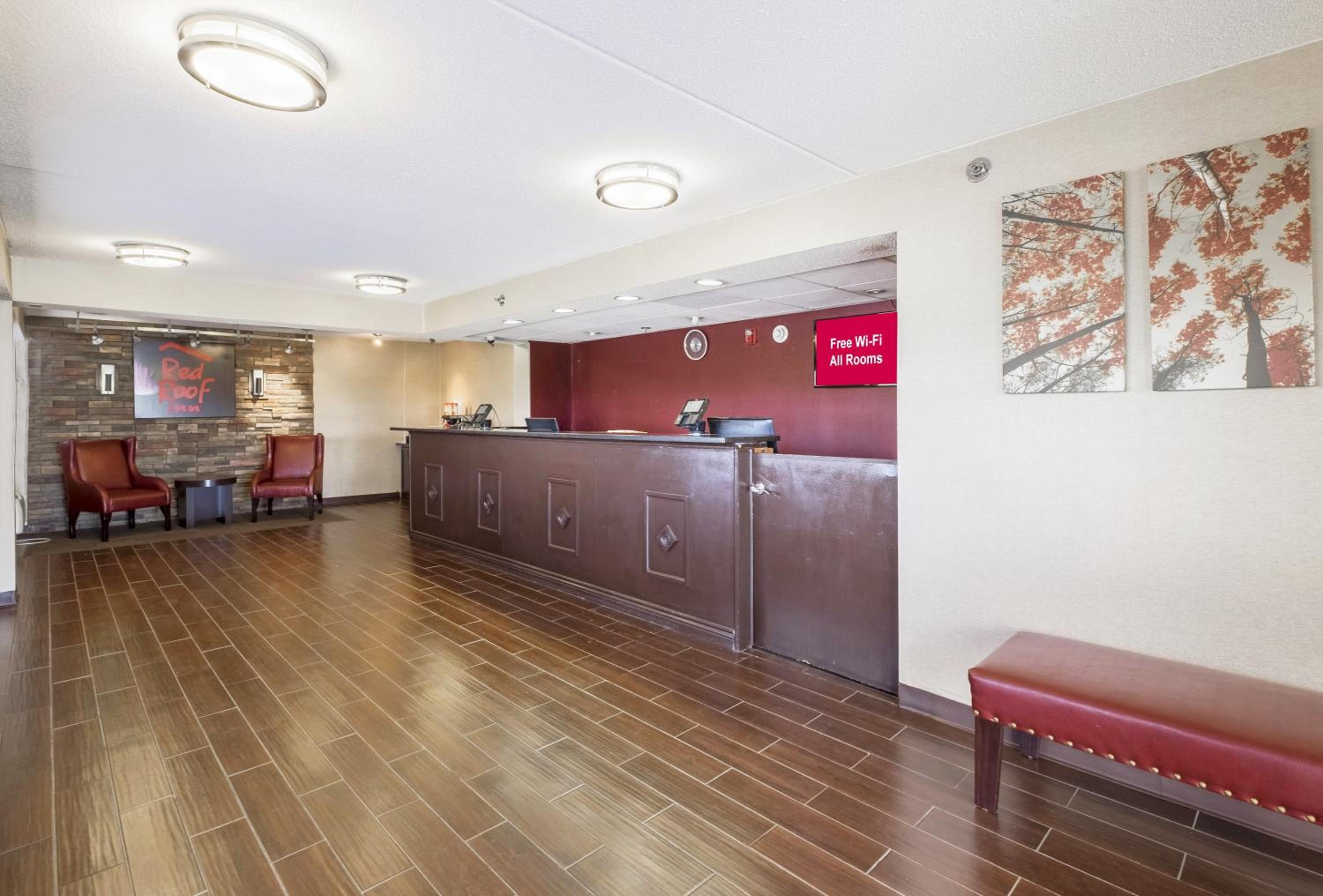 Red Roof Inn Cincinnati - Sharonville - Property Image 16