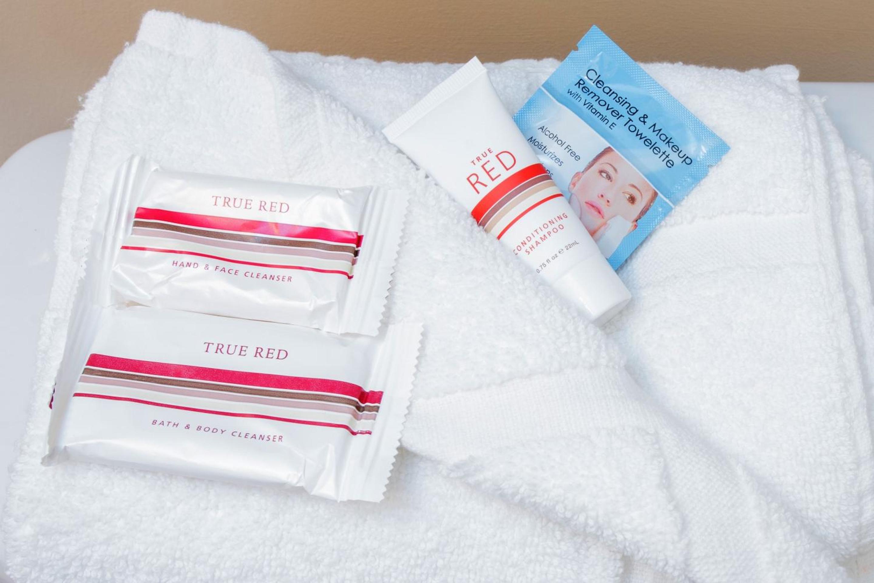 Dickinson Vacations - Red Roof Inn  Suites Dickinson - Property Image 16