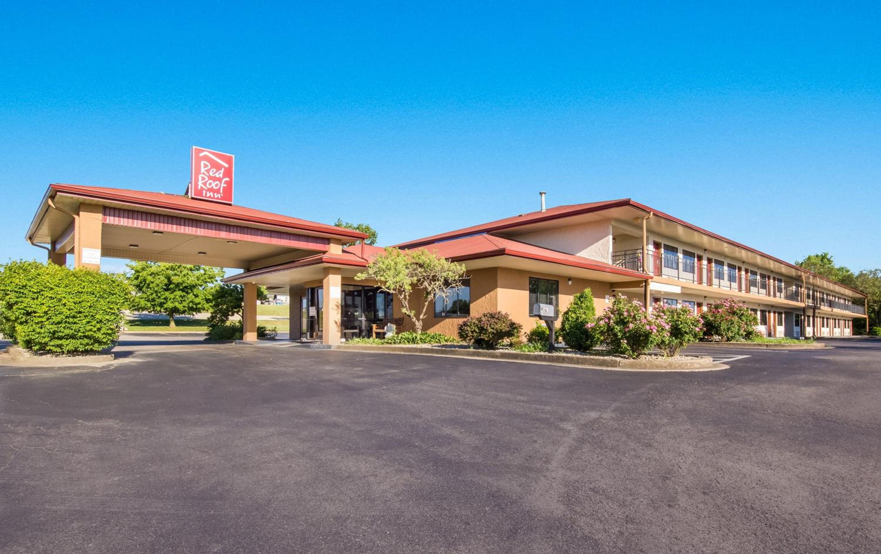 Shelbyville Vacations - Red Roof Inn Shelbyville - Property Image 32