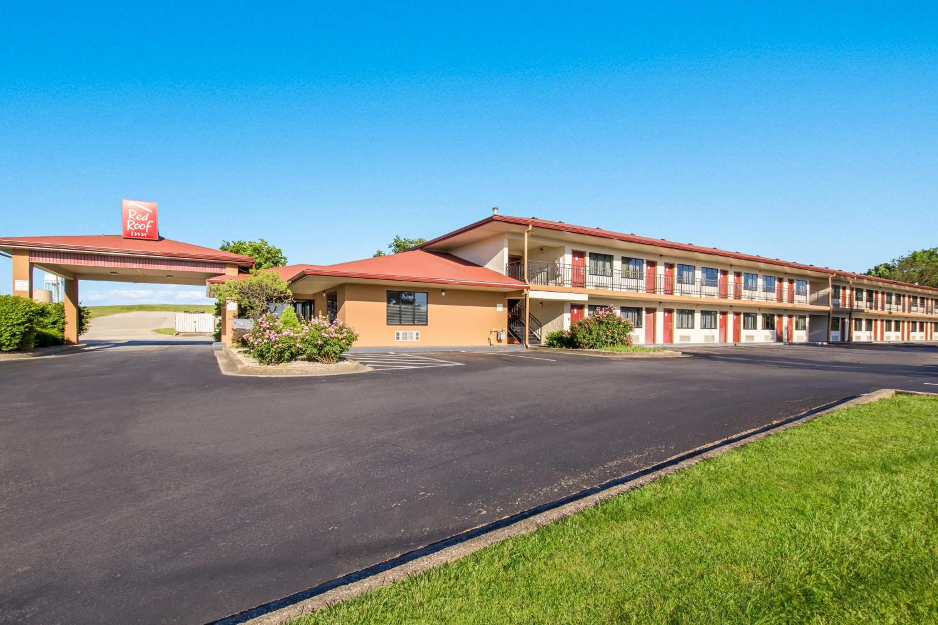 Shelbyville Vacations - Red Roof Inn Shelbyville - Property Image 31
