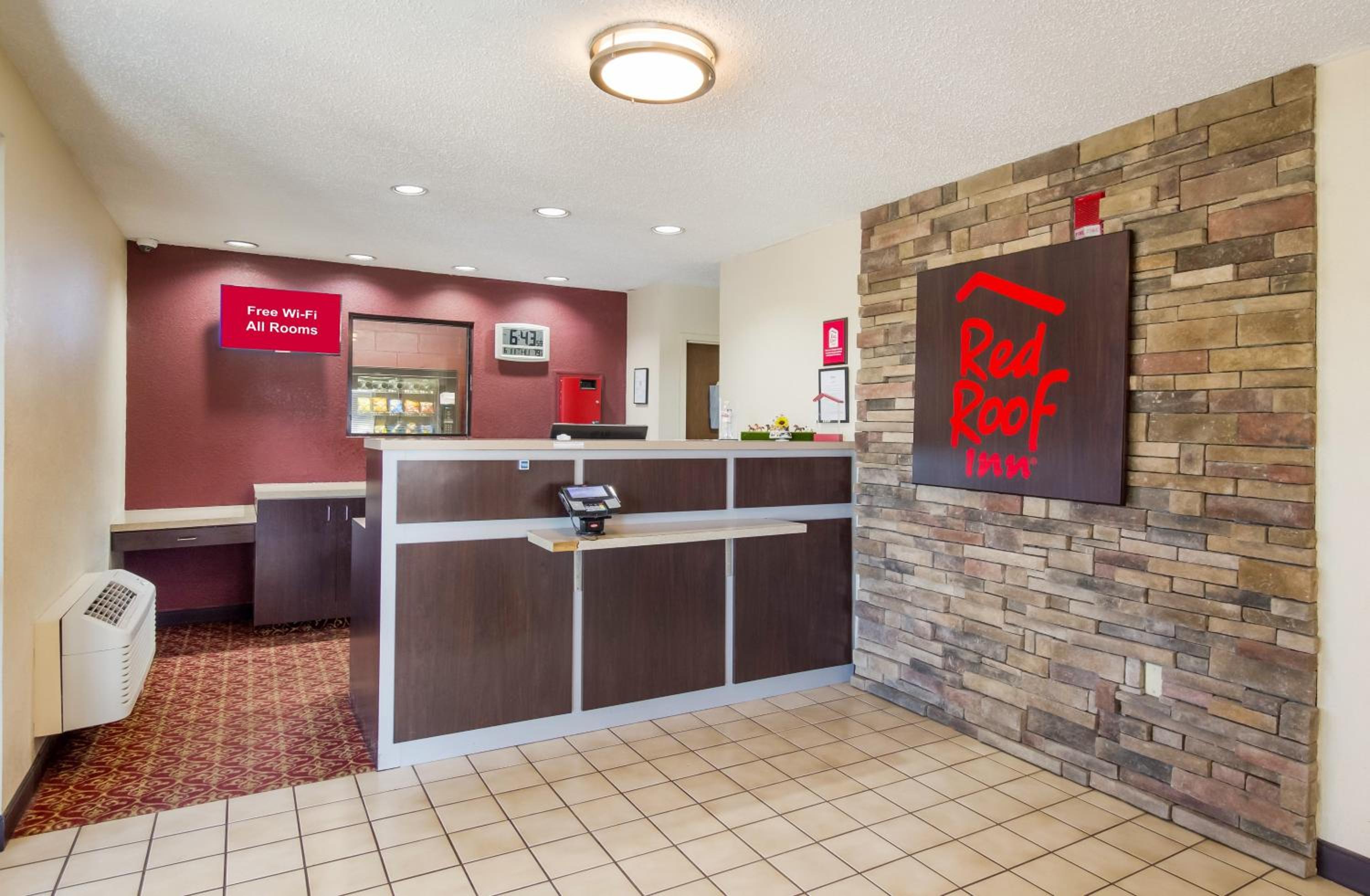 Shelbyville Vacations - Red Roof Inn Shelbyville - Property Image 23